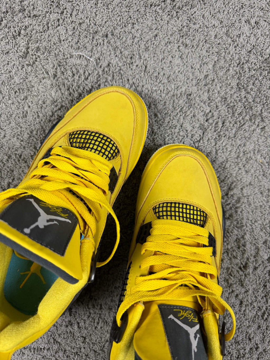 AIR JORDAN 4 RETRO LIGHTNING YELLOW (41)