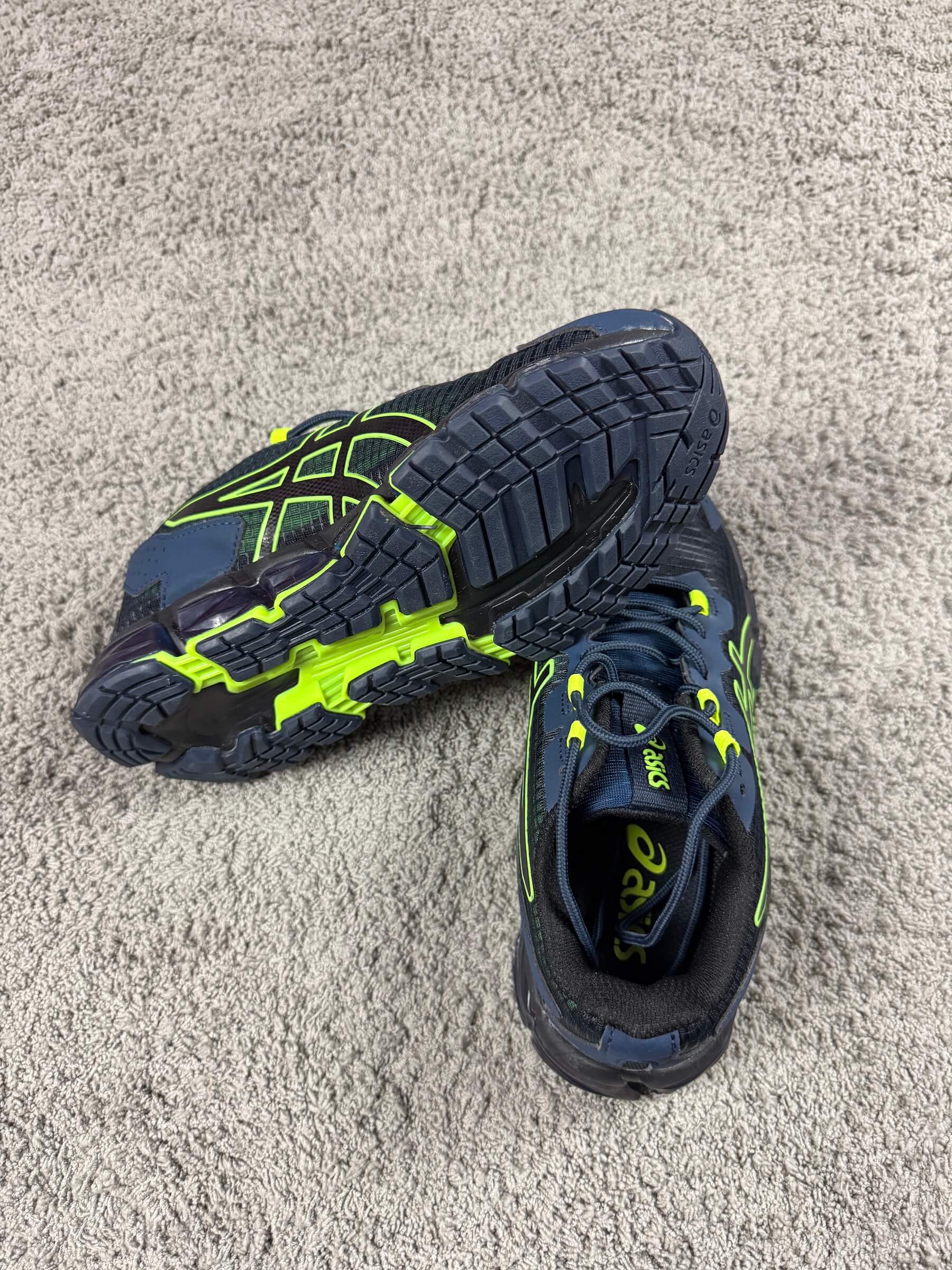 ASICS GEL-QUANTUM 360 6 (41.5)