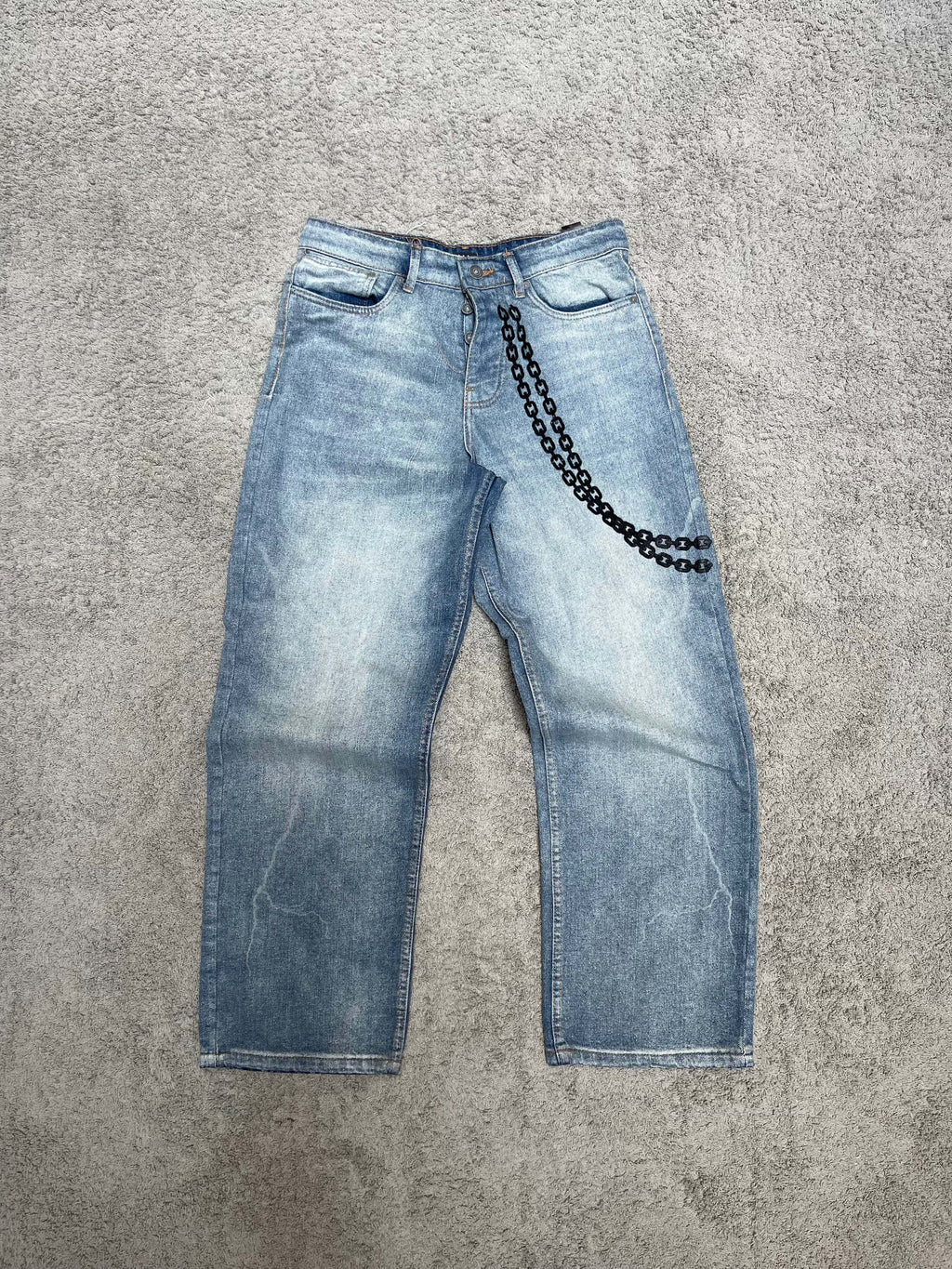 Boohoo - Chain Embroidered Jeans (32")