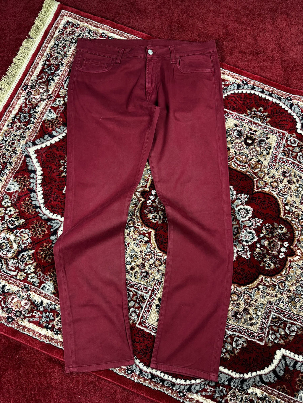 CARHARTT - BURGUNDY STRAIGHT JEANS (36”)