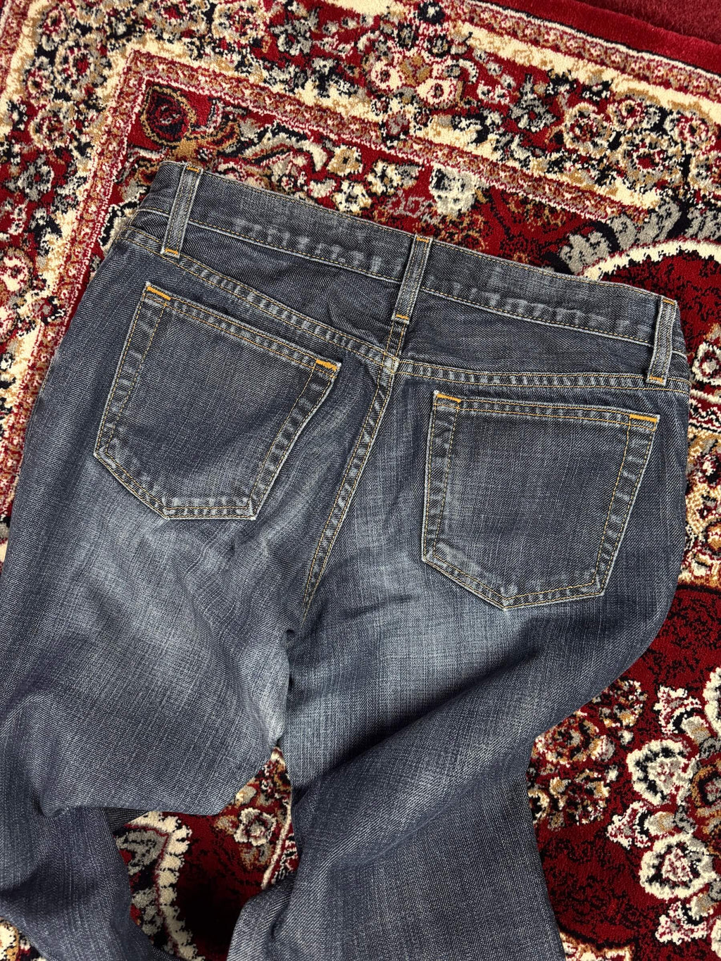 GAP - WASHED BOOTCUT JEANS FOR HER (32”)