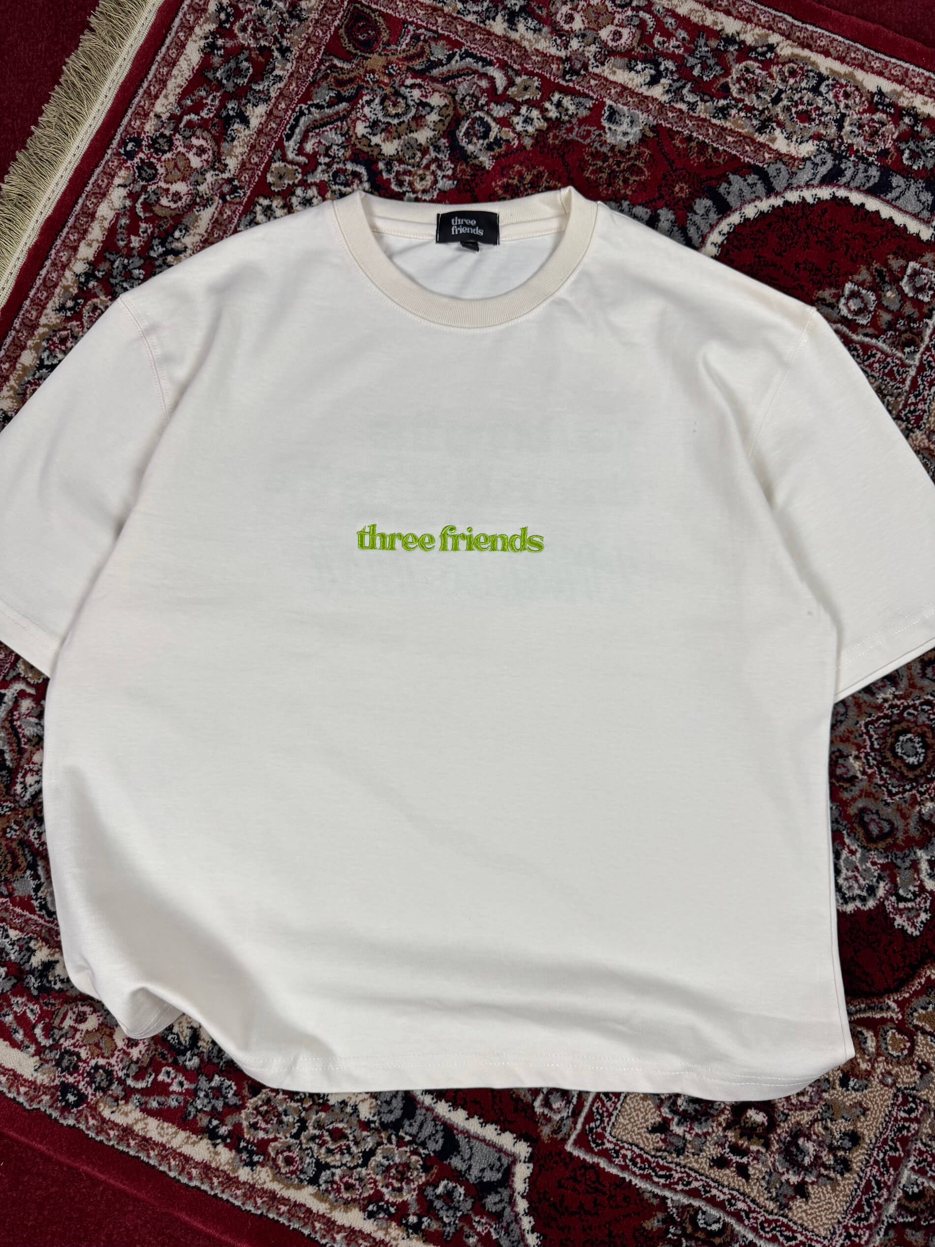GREEN EMBROIDERED TEE