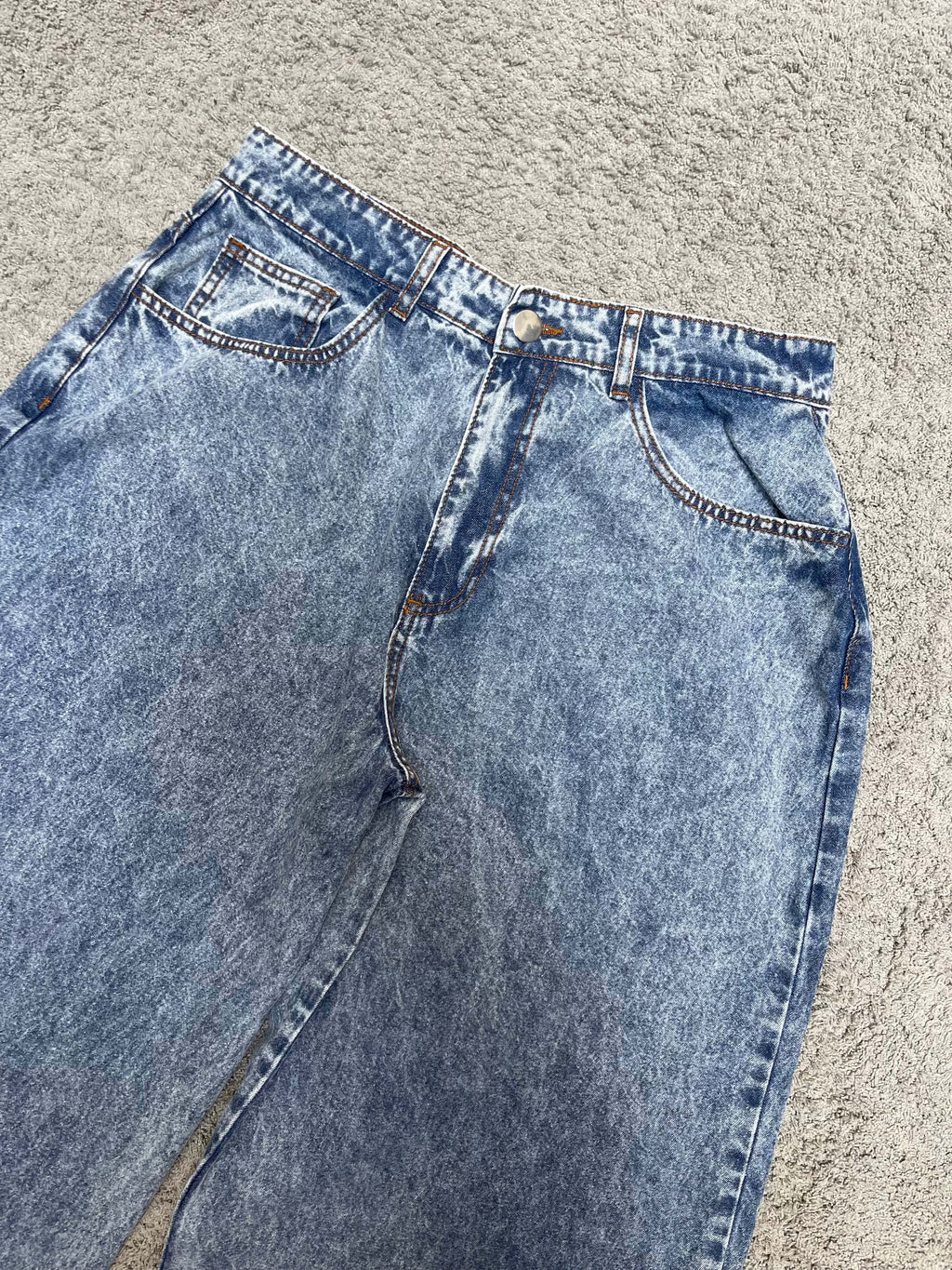 Pretty Little Thing - Washed Blue Jeans (32")