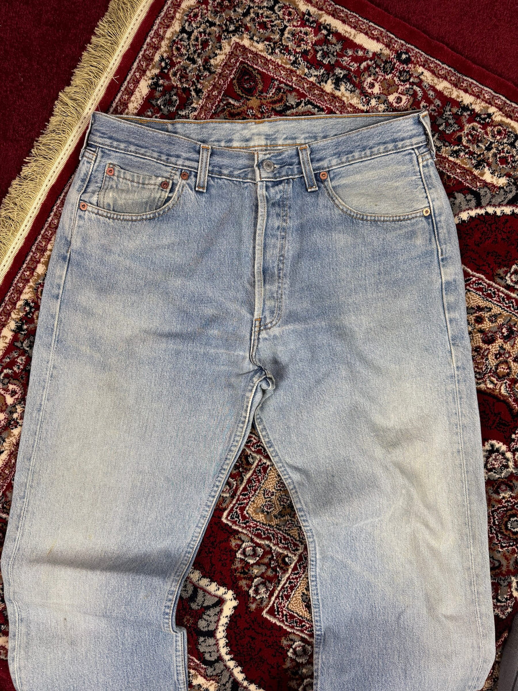 LEVIS 501 - BLUE FADED JEANS (34”)