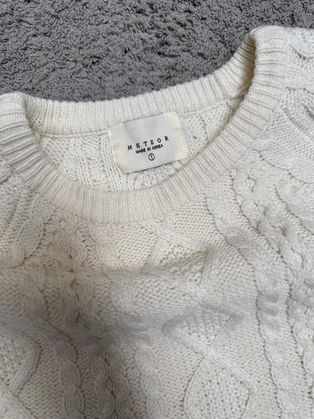 Meteor - beige knitted sweater (M)