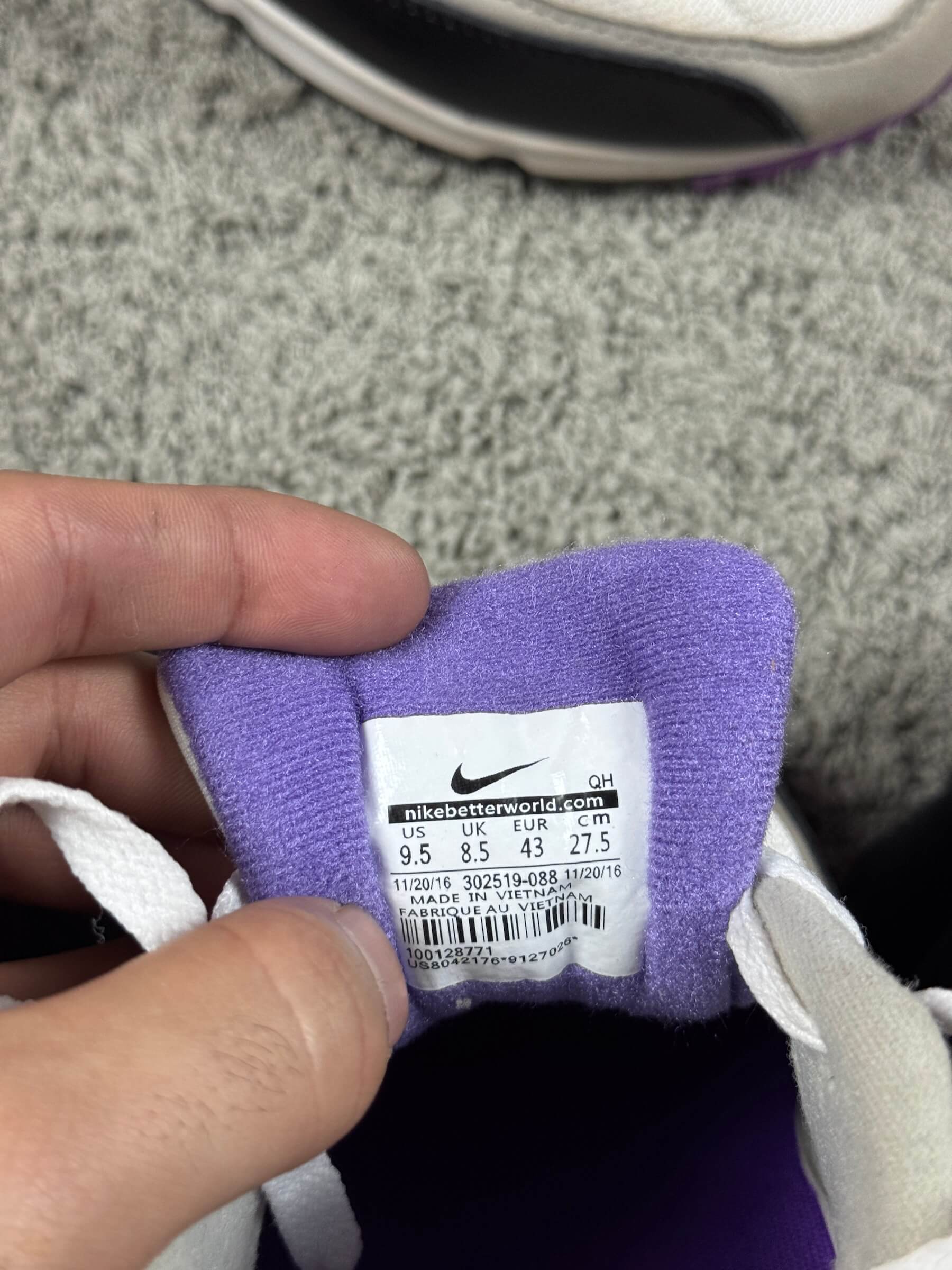 NIKE AIR MAX 90 “HYPER GRAPE” (43)