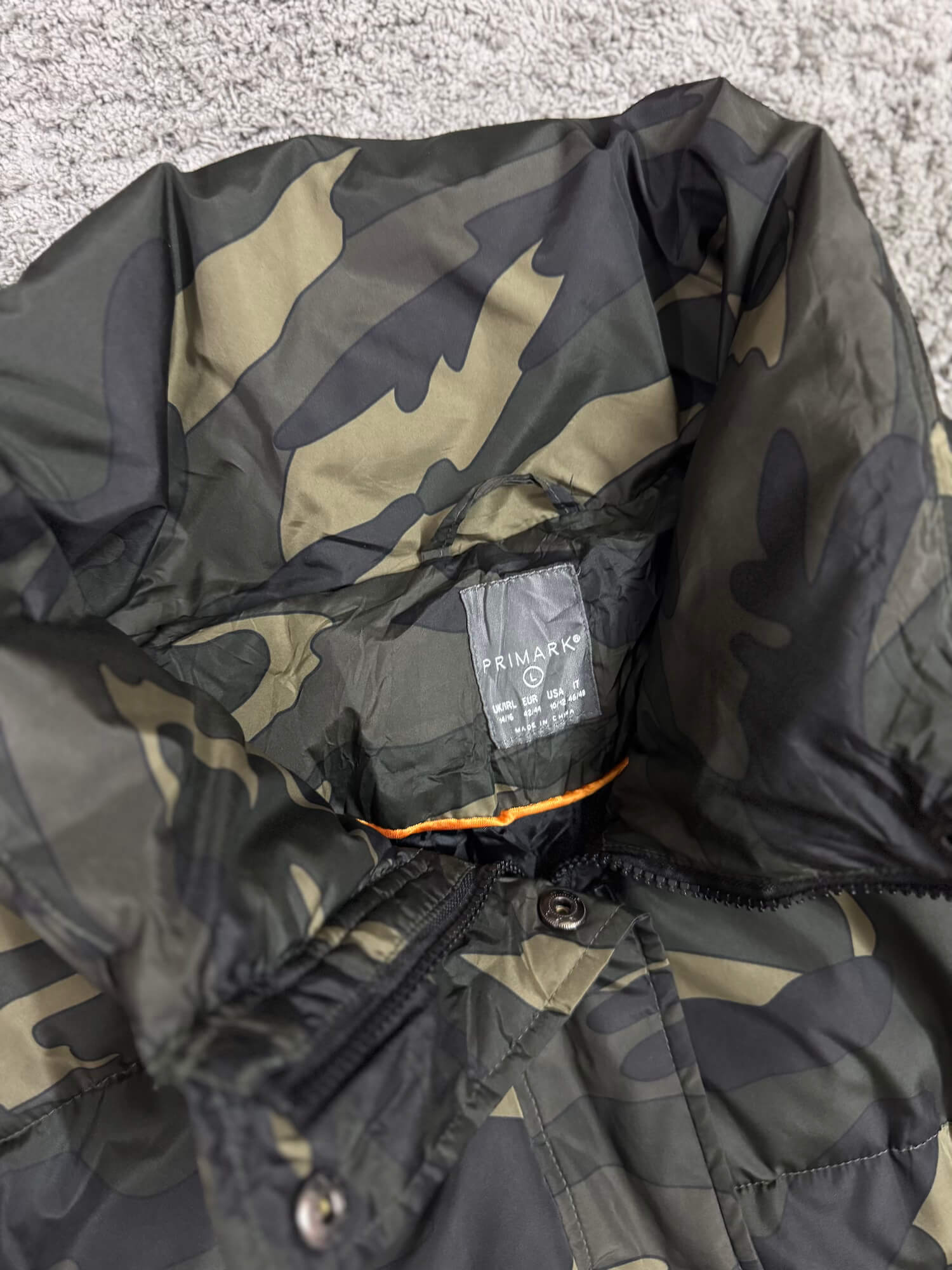 Primark - Camo Puffer Jacket for Her (L/XL)