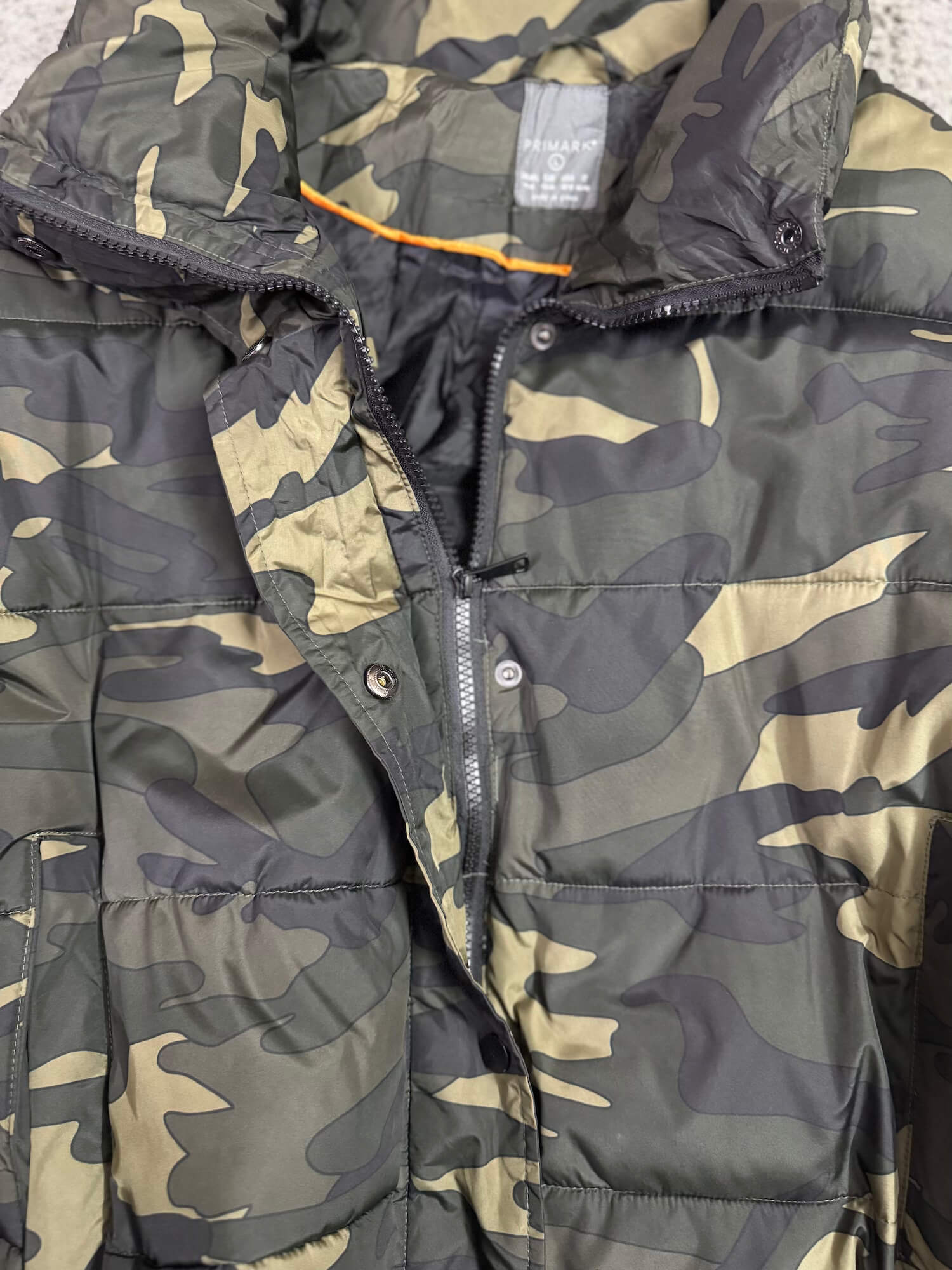 Primark - Camo Puffer Jacket for Her (L/XL)