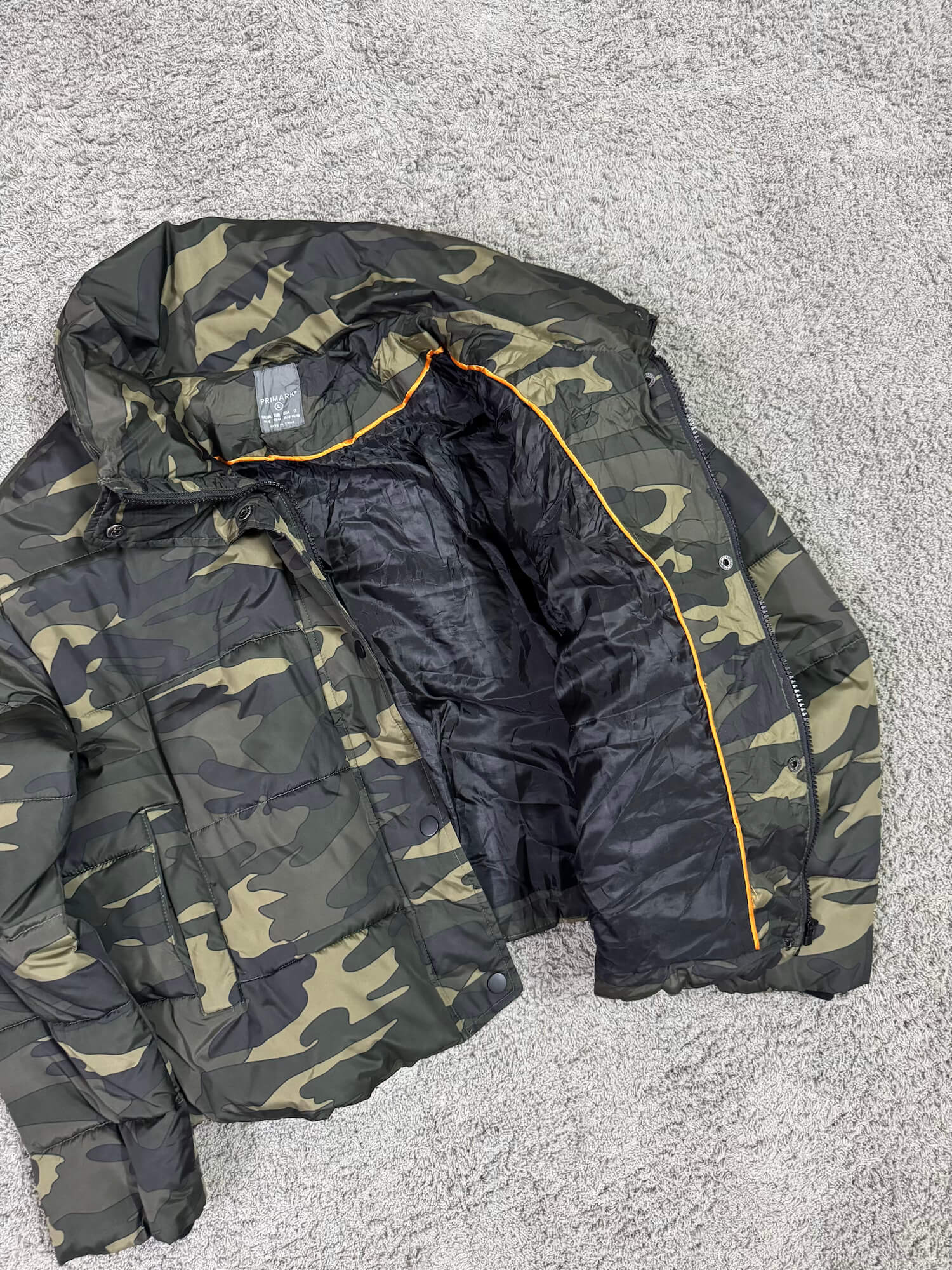 Primark - Camo Puffer Jacket for Her (L/XL)