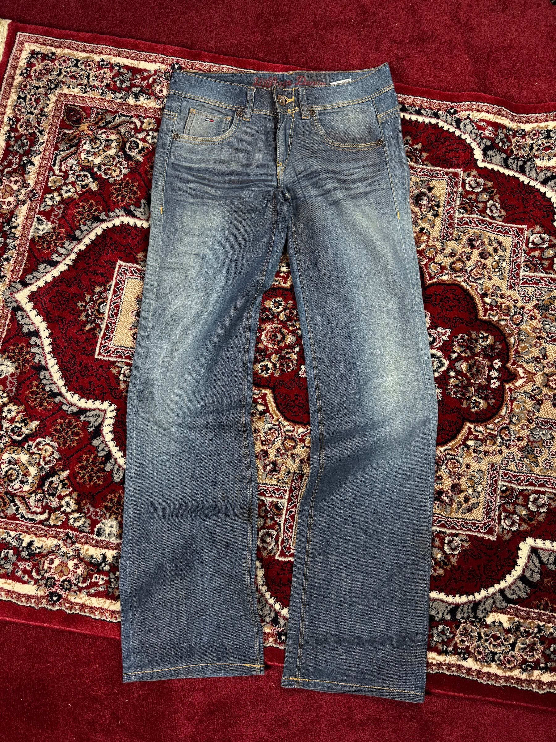 TOMMY HILFIGER - VINATAGE RELAXED JEANS (30”)