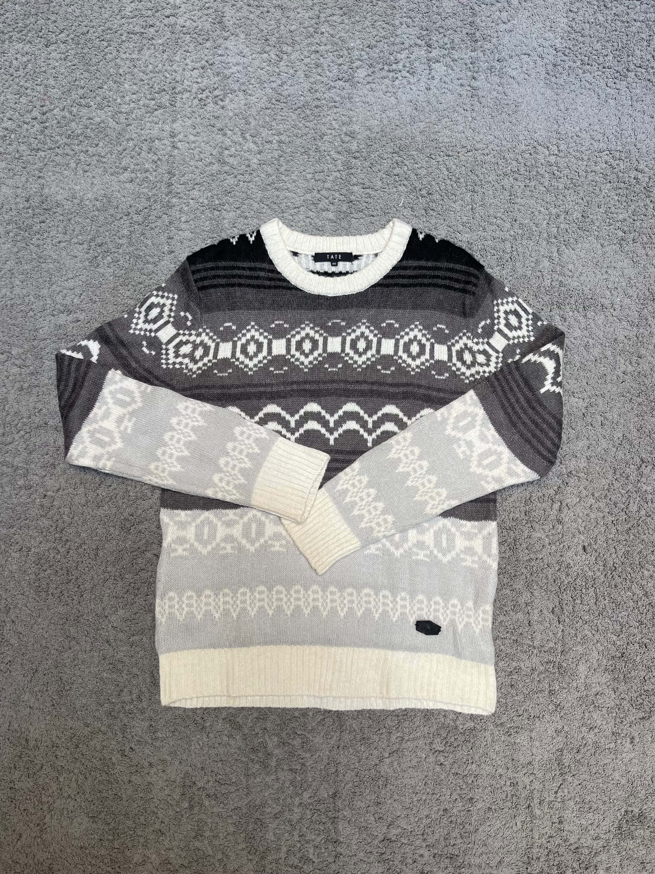 Tate - White Gray Textured Sweater (M/L)