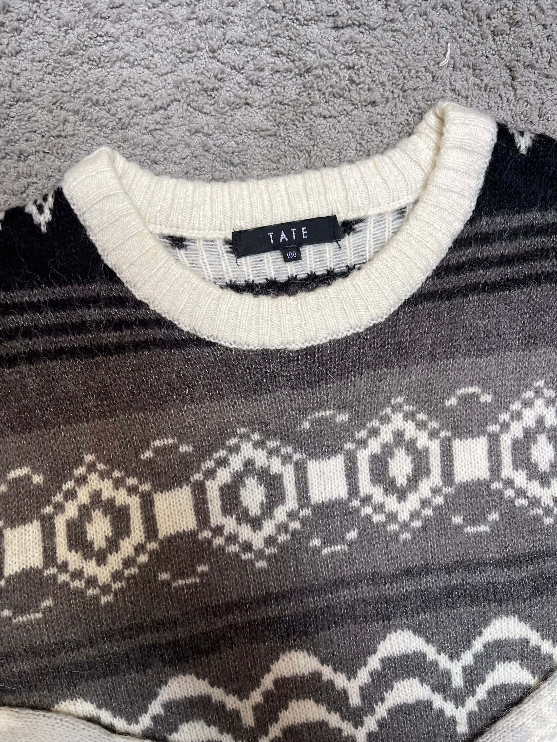 Tate - White Gray Textured Sweater (M/L)