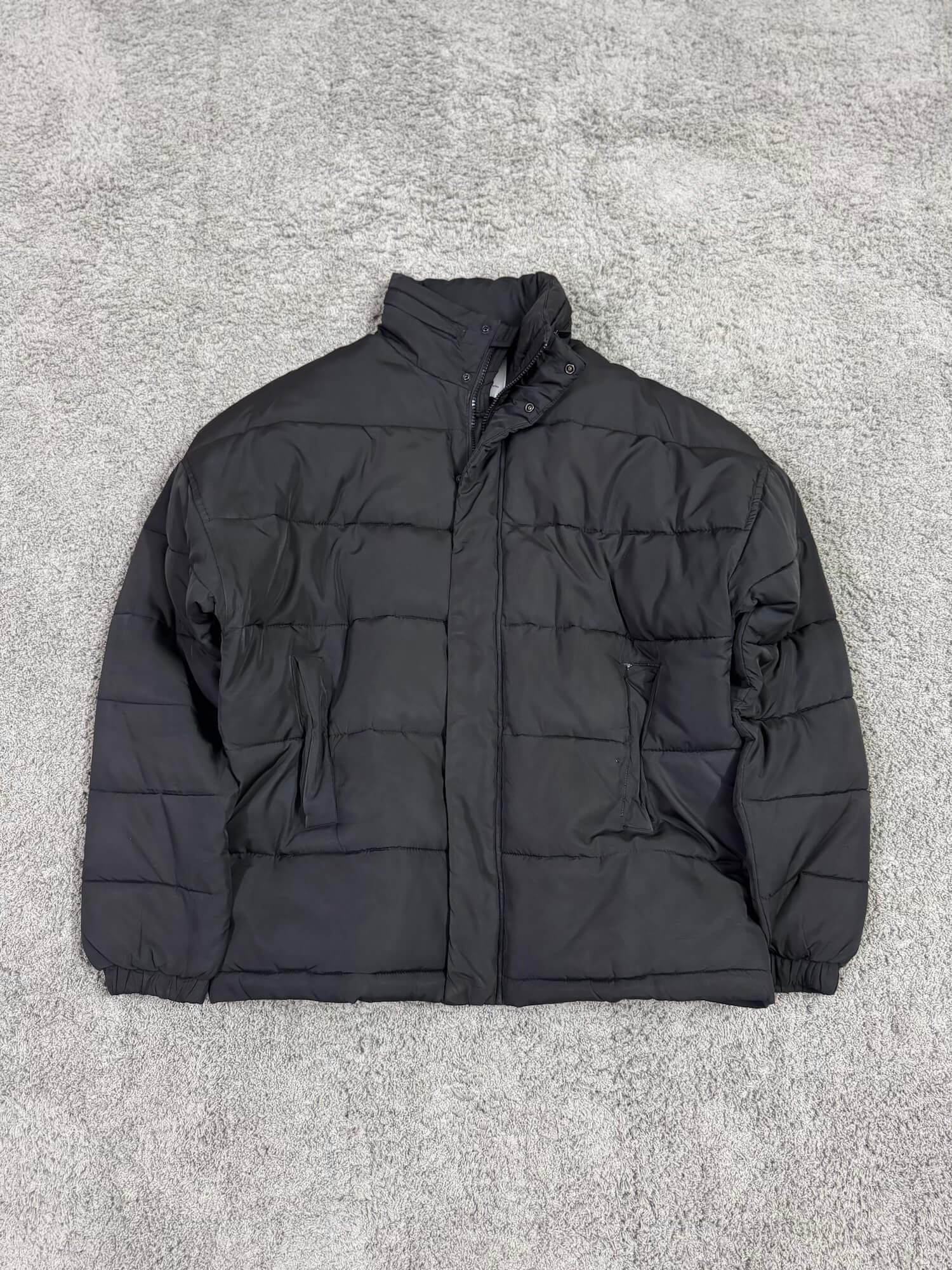 Urban Outfitters - Puffer Jacket (L/XL)
