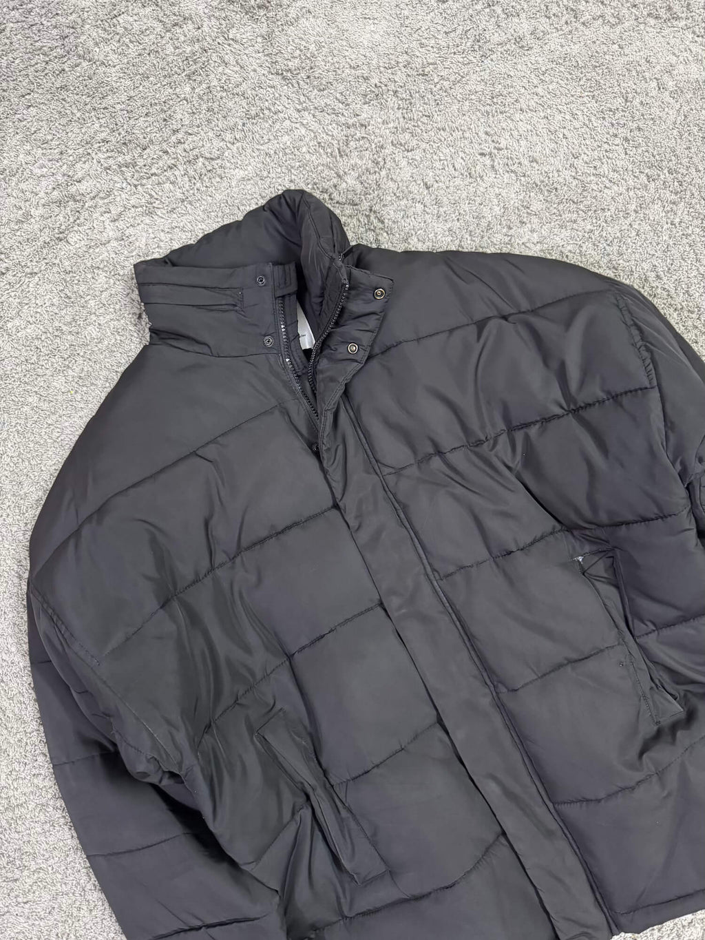 Urban Outfitters - Puffer Jacket (L/XL)