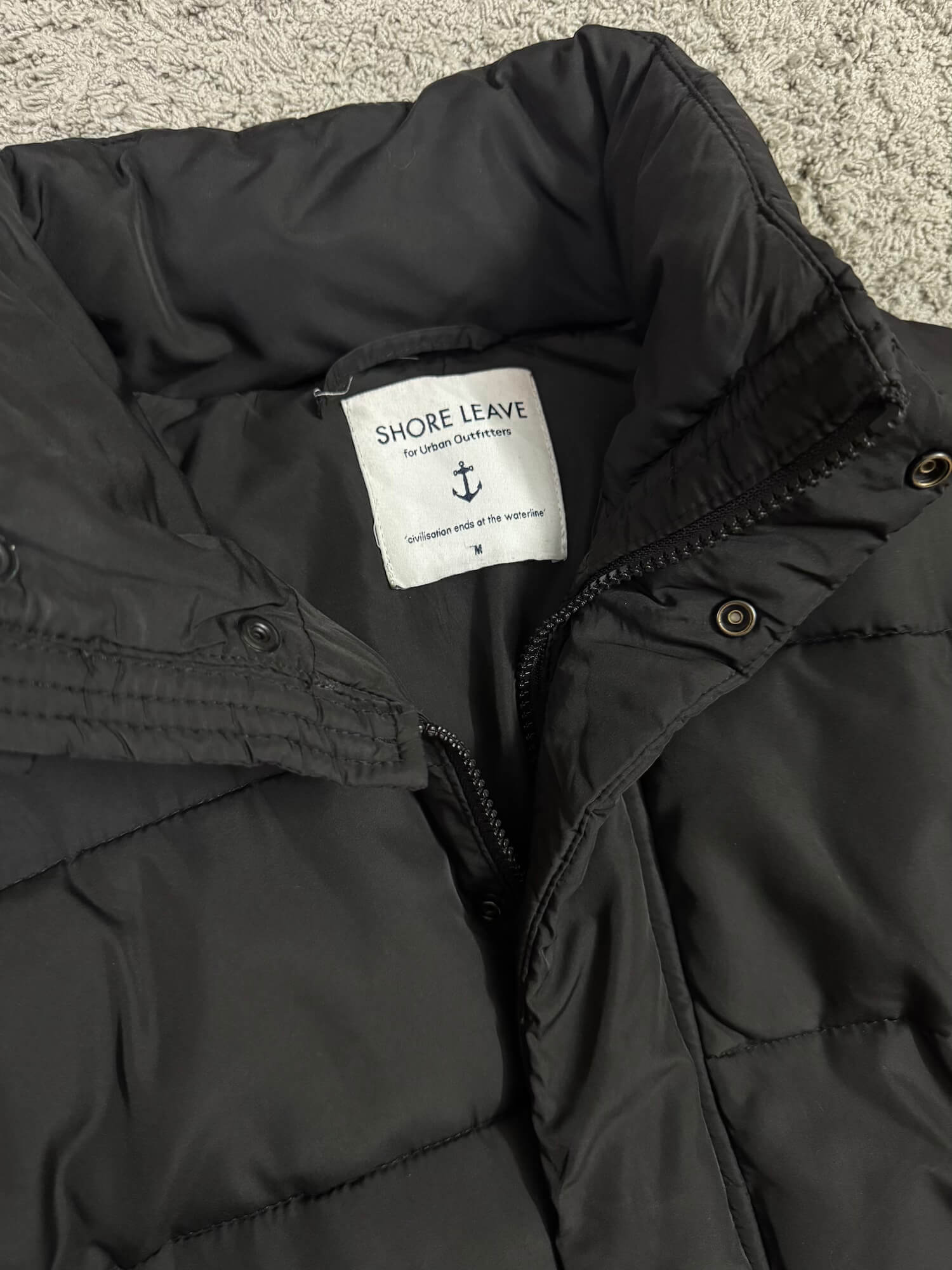 Urban Outfitters - Puffer Jacket (L/XL)