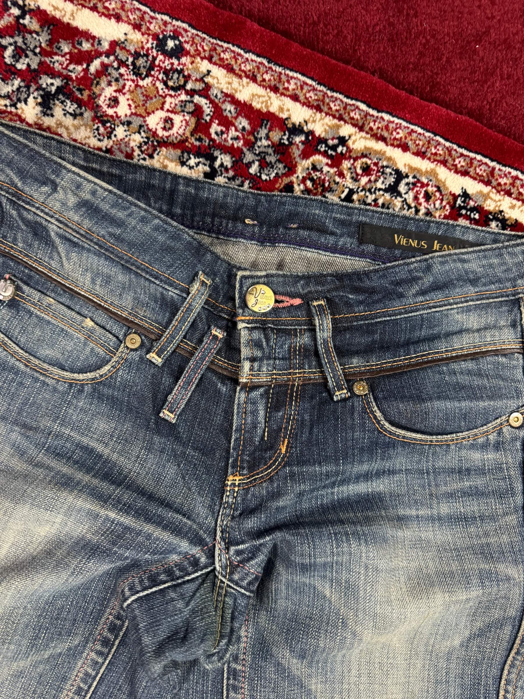 VENUS Y2K VINATAGE FLARED JEANS (30”)