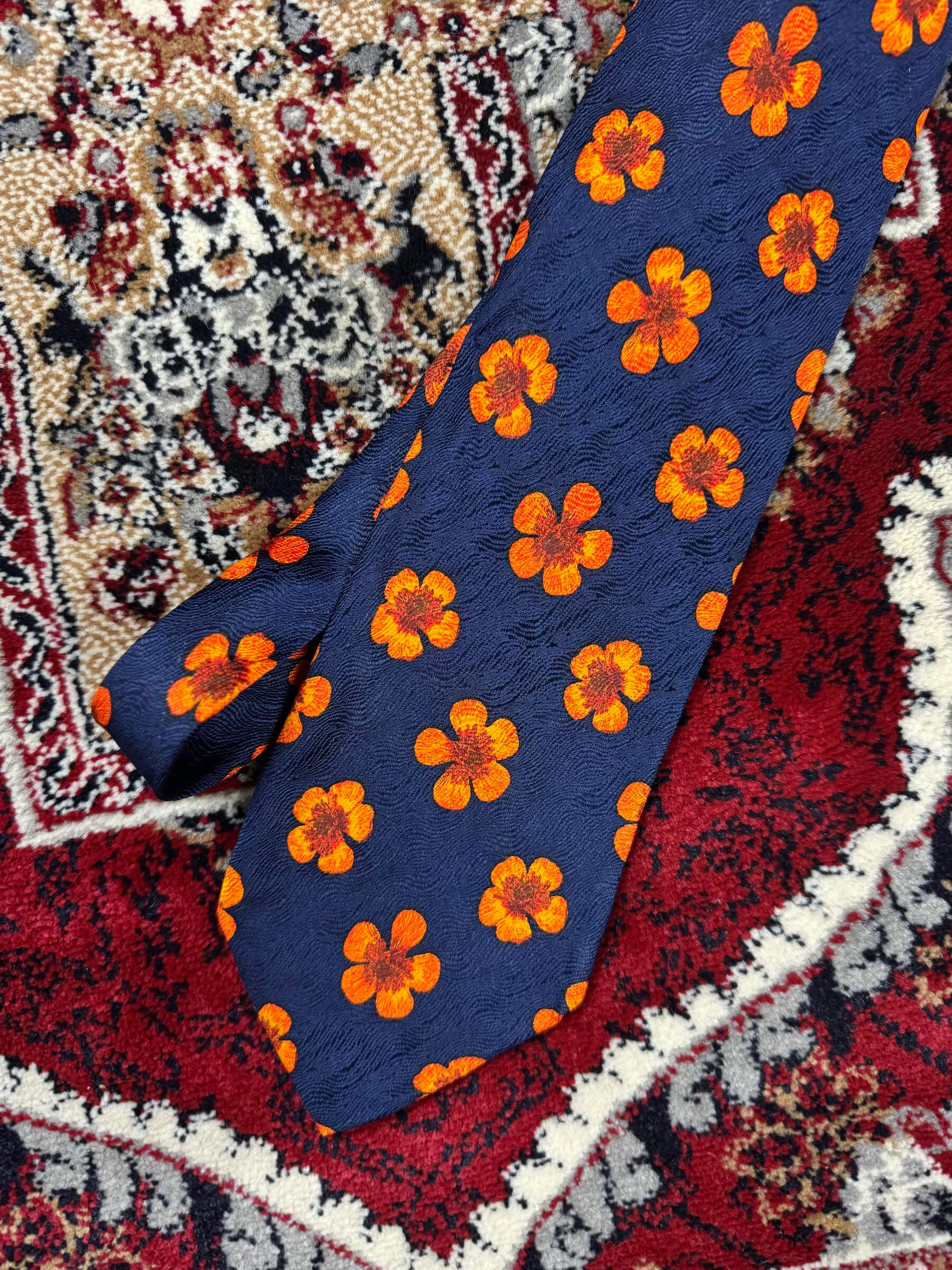 VINTAGE NAVY AND ORANGE FLORAL PRINT TIE