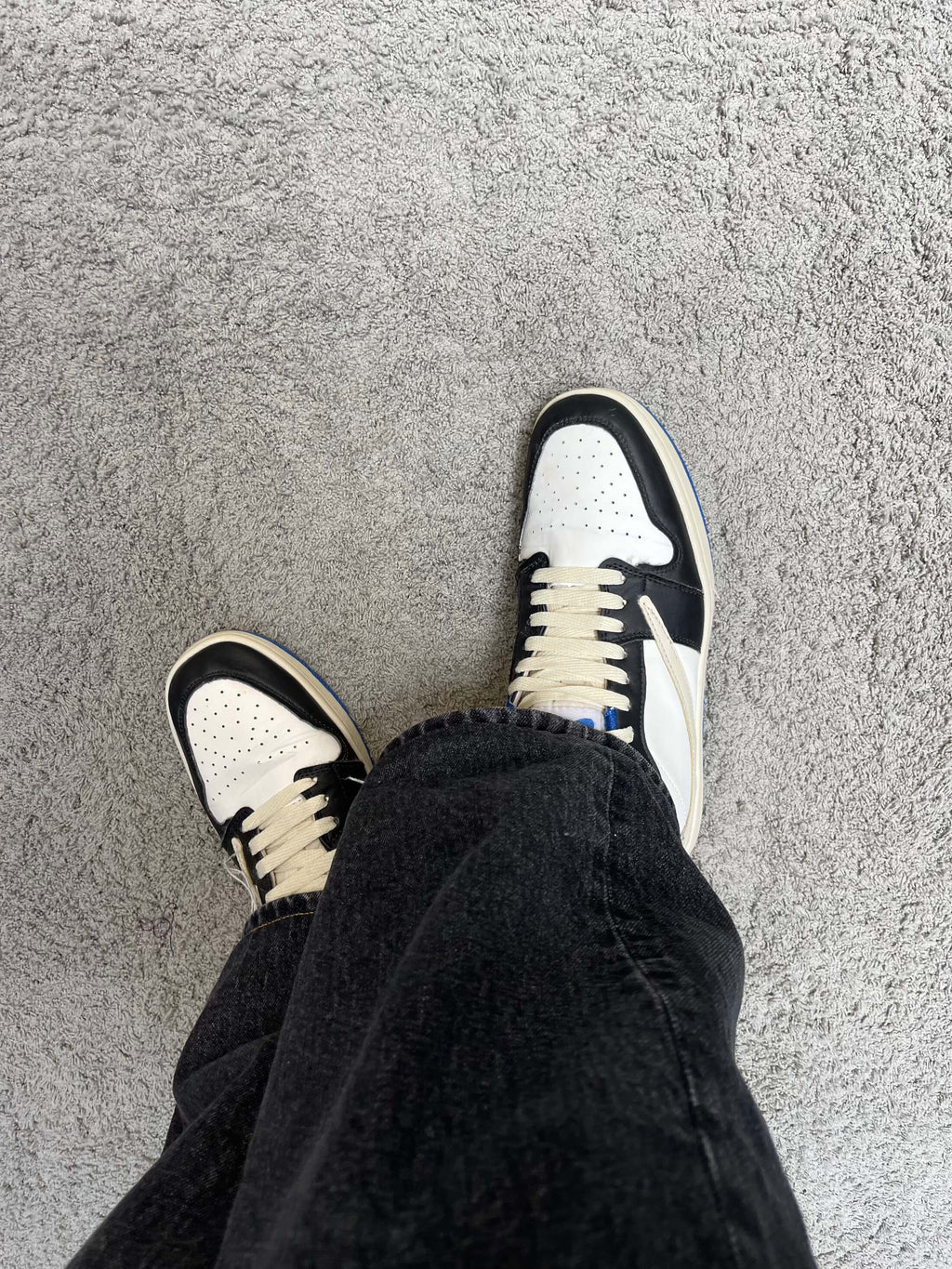 Air Jordan 1 Low Travis x Fragment (43)