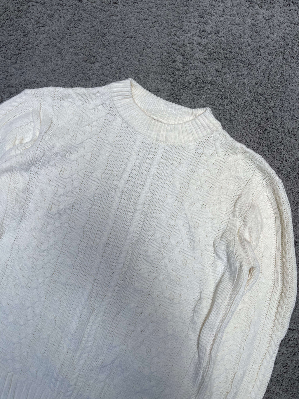 Cream Basic Knitted Sweater (L)