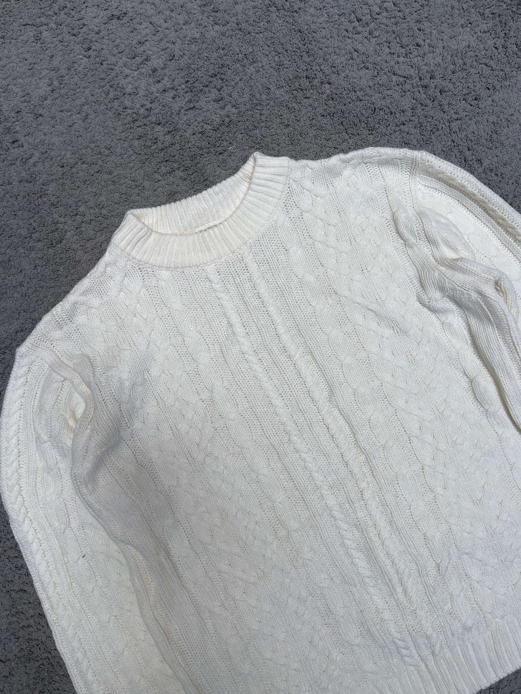 Cream Basic Knitted Sweater (L)