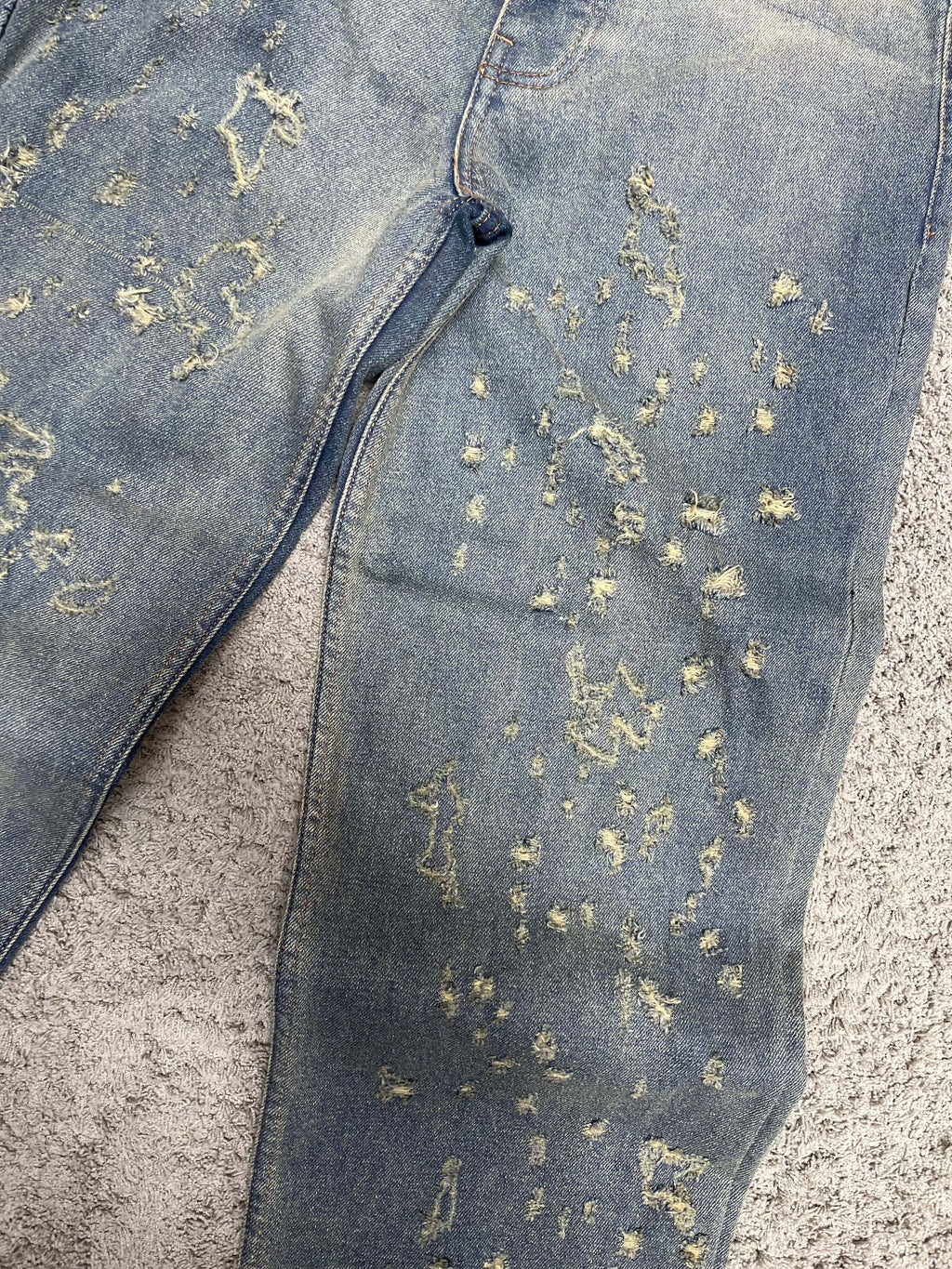 Boohoo - Distressed Blue Denim (28")