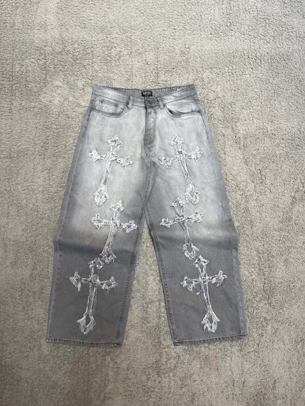 Boohoo Distressed Cross Baggy Jeans (32")