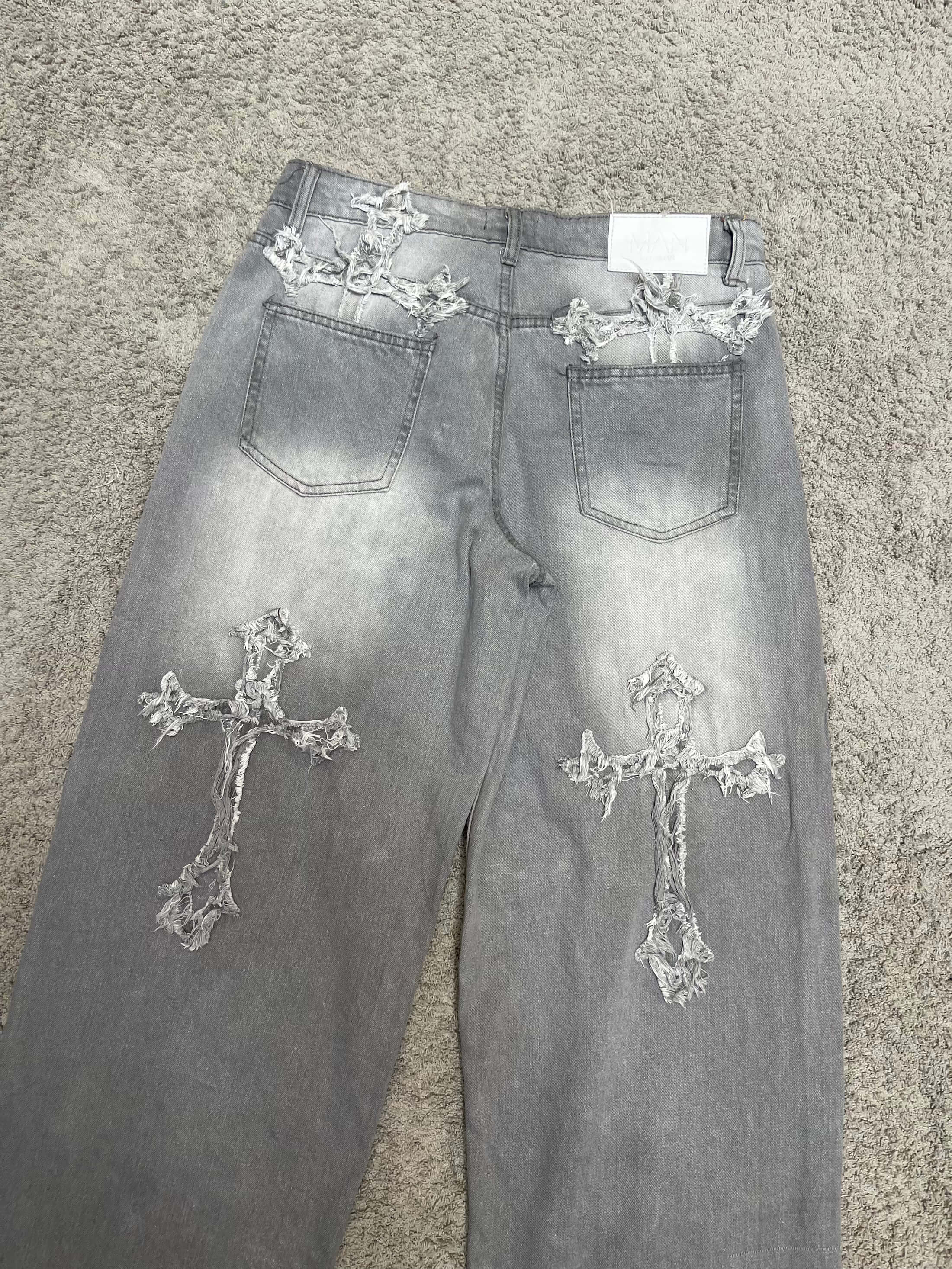 Boohoo Distressed Cross Baggy Jeans (32")
