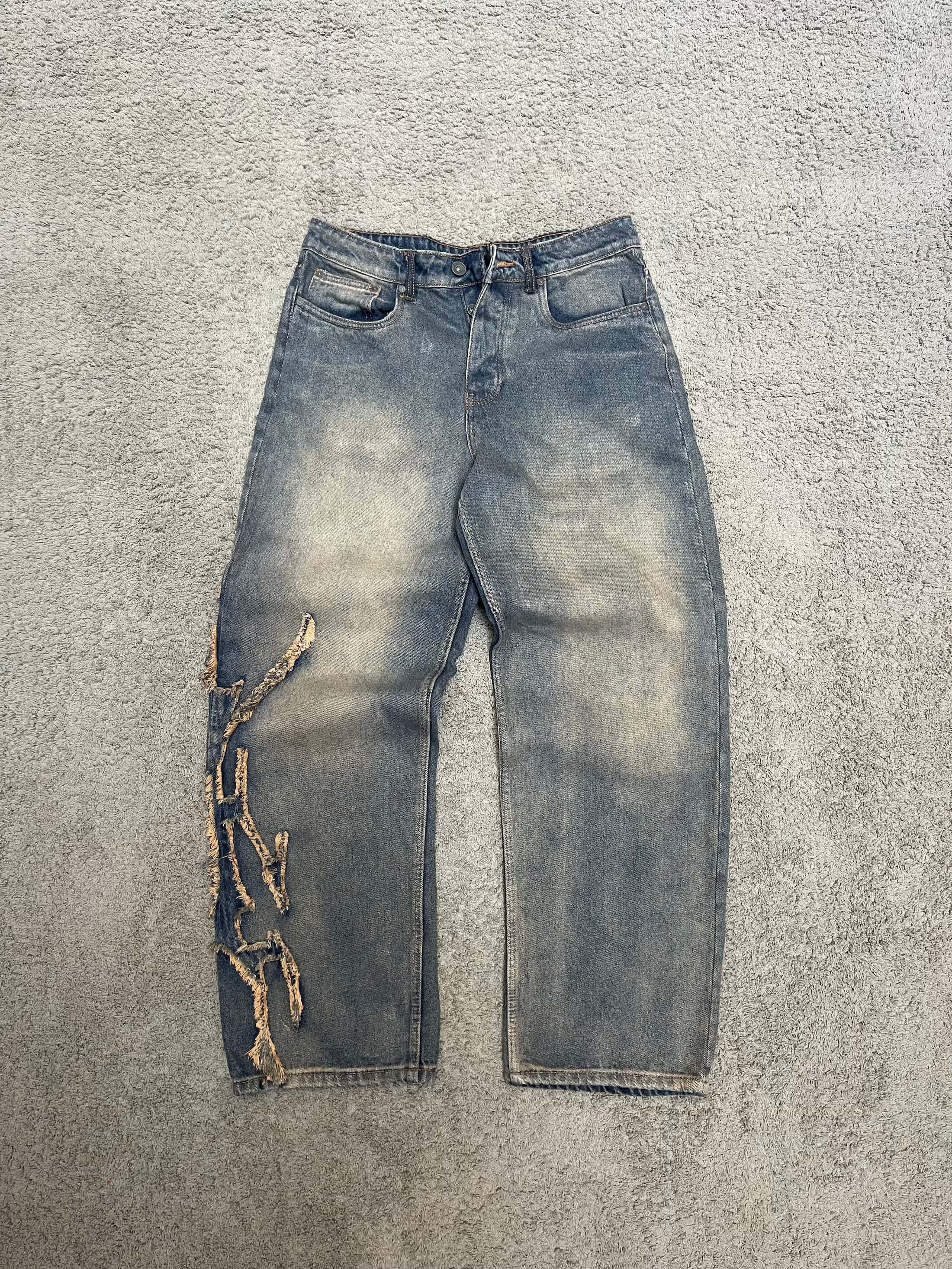 Boohoo - Faded Vintage Denim (32")