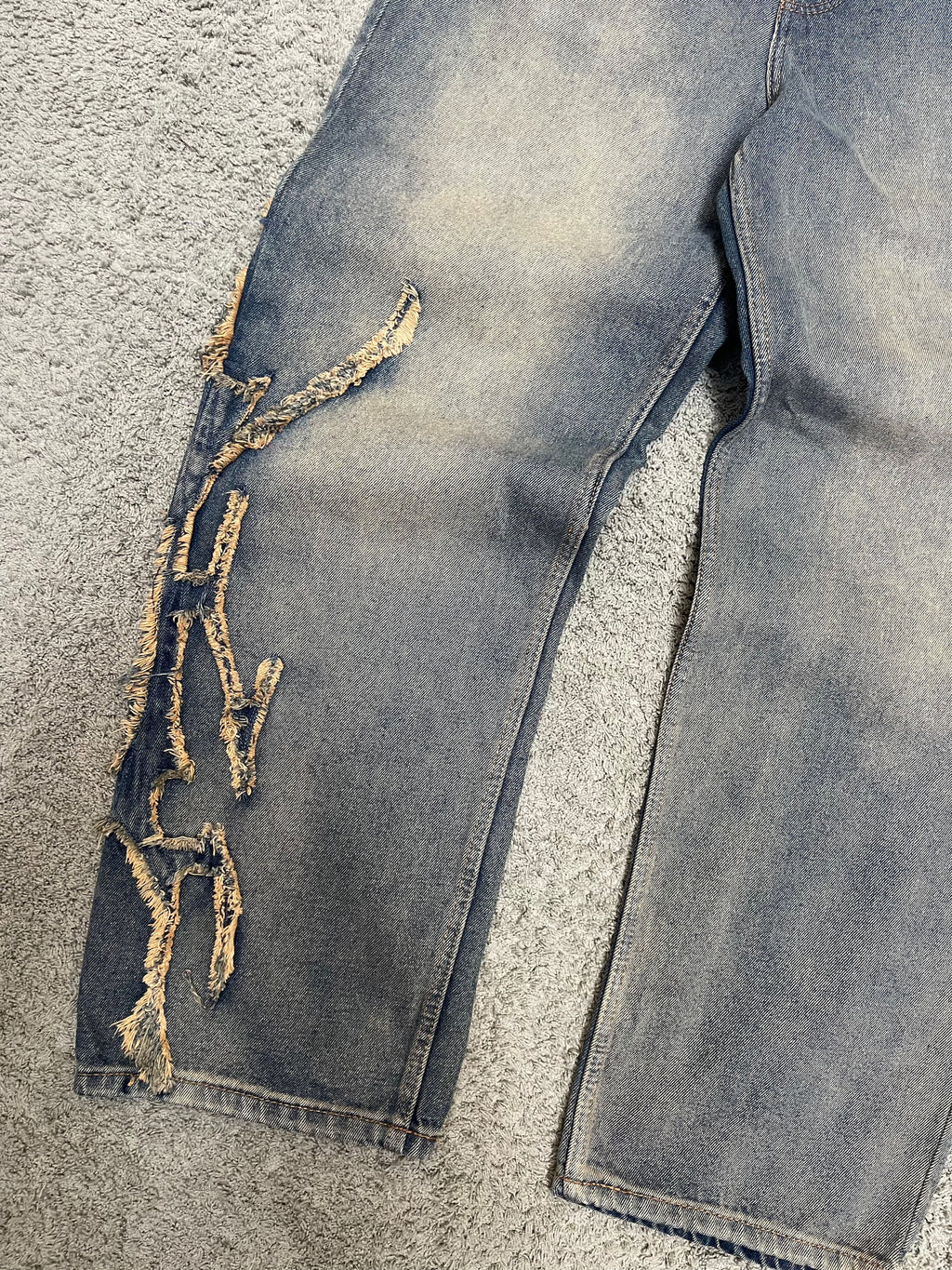 Boohoo - Faded Vintage Denim (32")