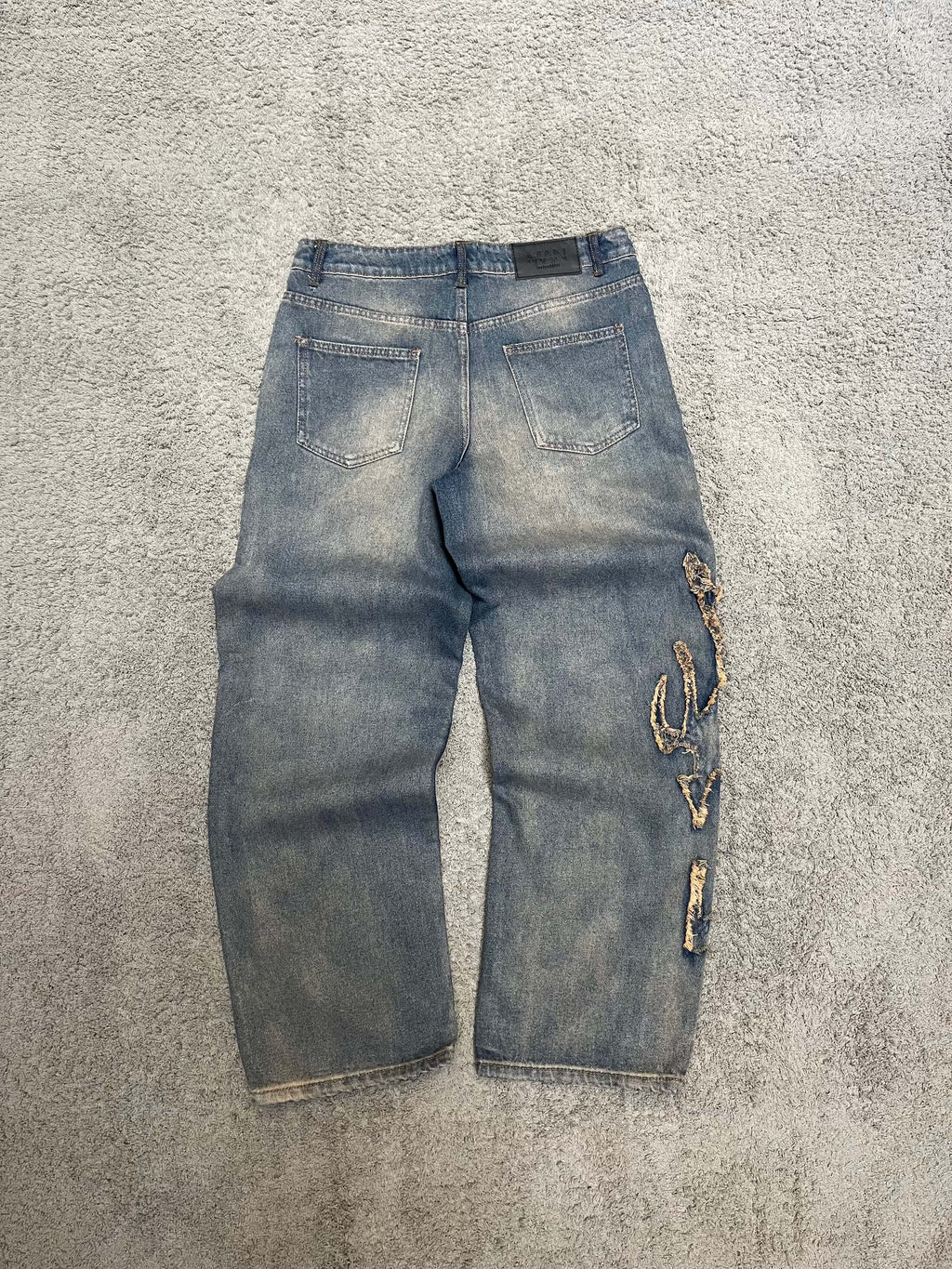 Boohoo - Faded Vintage Denim (32")