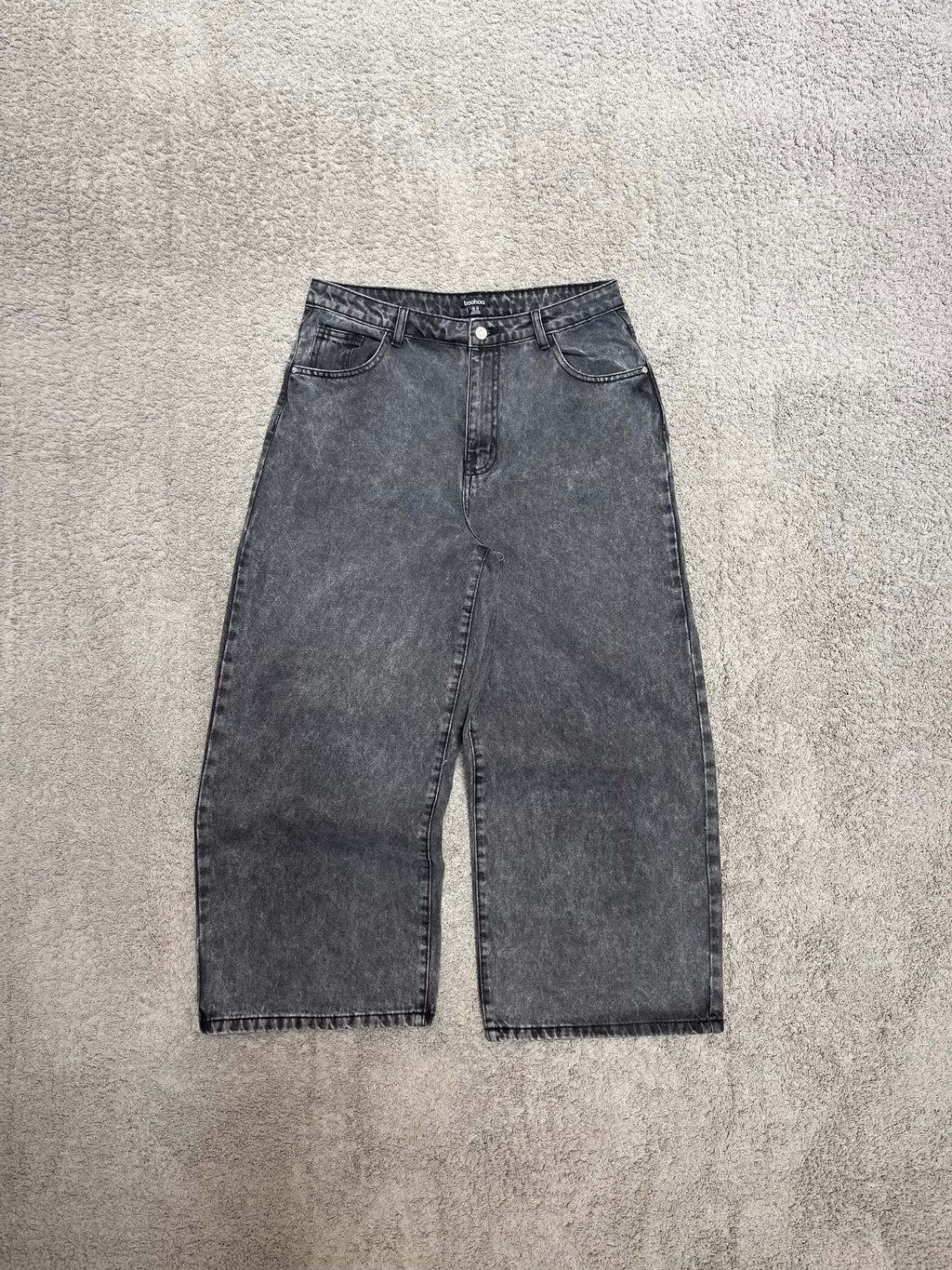 Boohoo Gray Baggy Jeans (32")