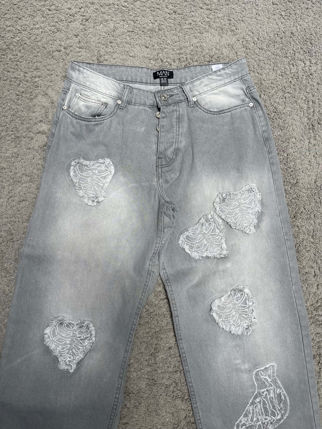 Boohoo - Gray Hearts Patched Denim (32")