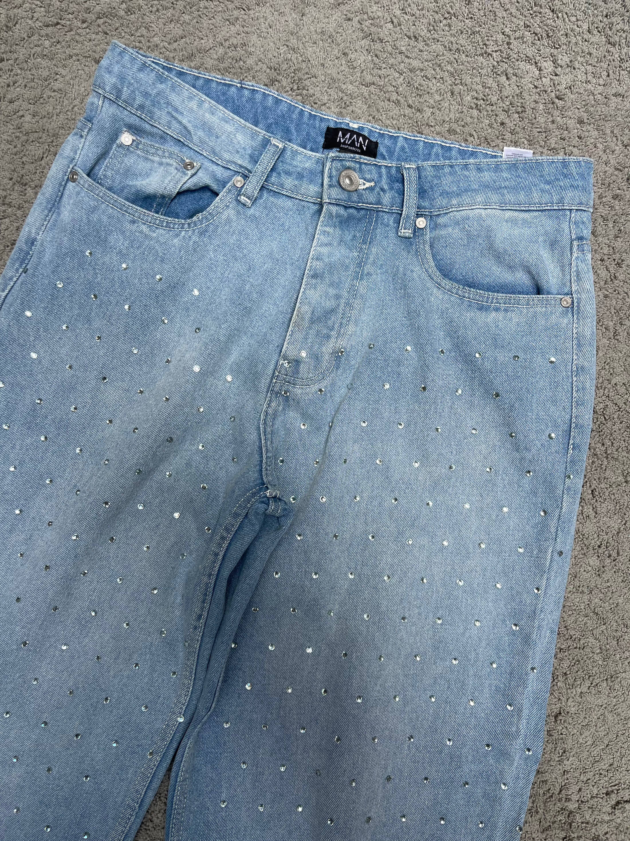 Boohoo - Rhinestone Blue Jeans (32")