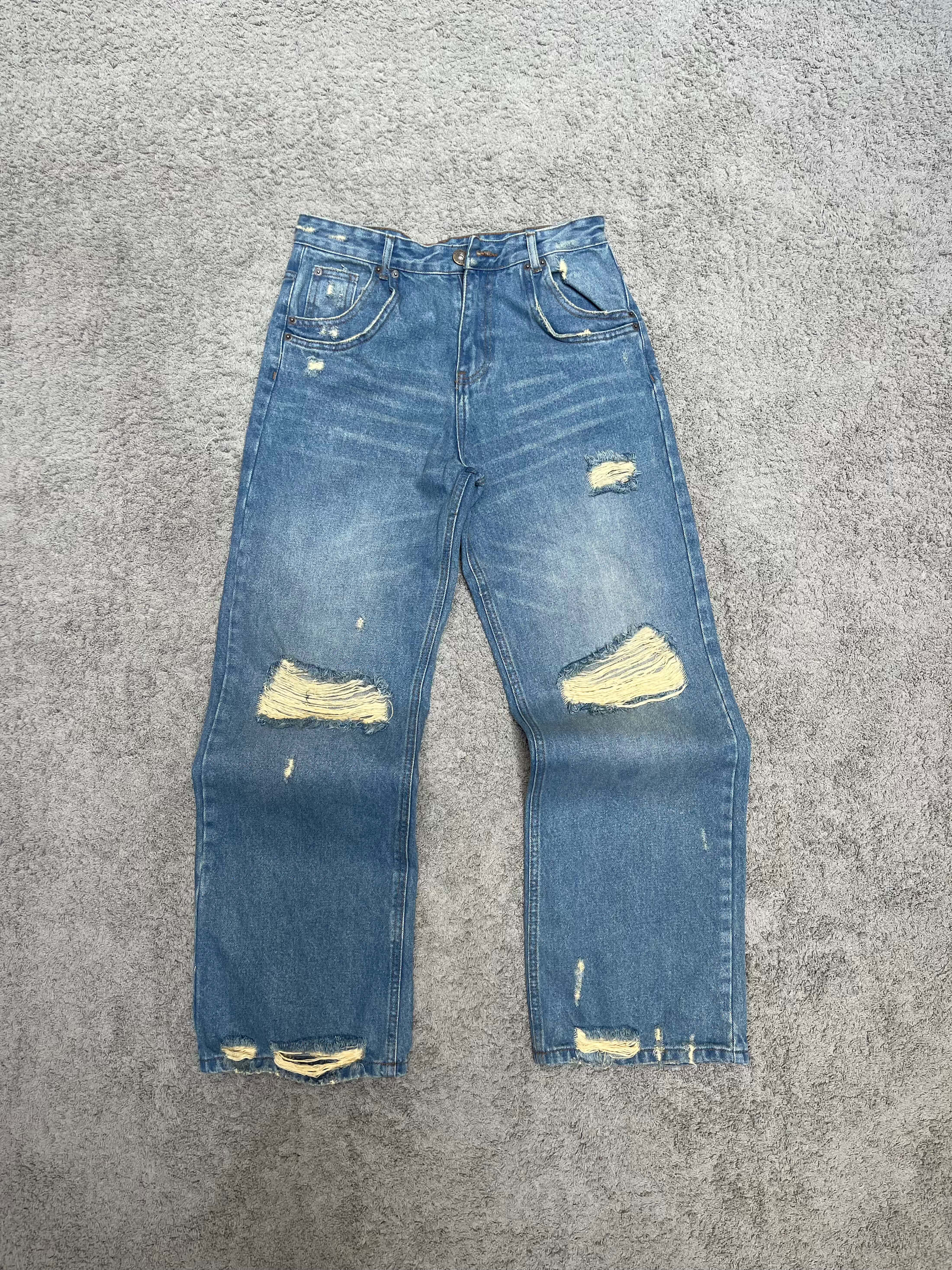 Courtside - Distressed Blue Denim (30")