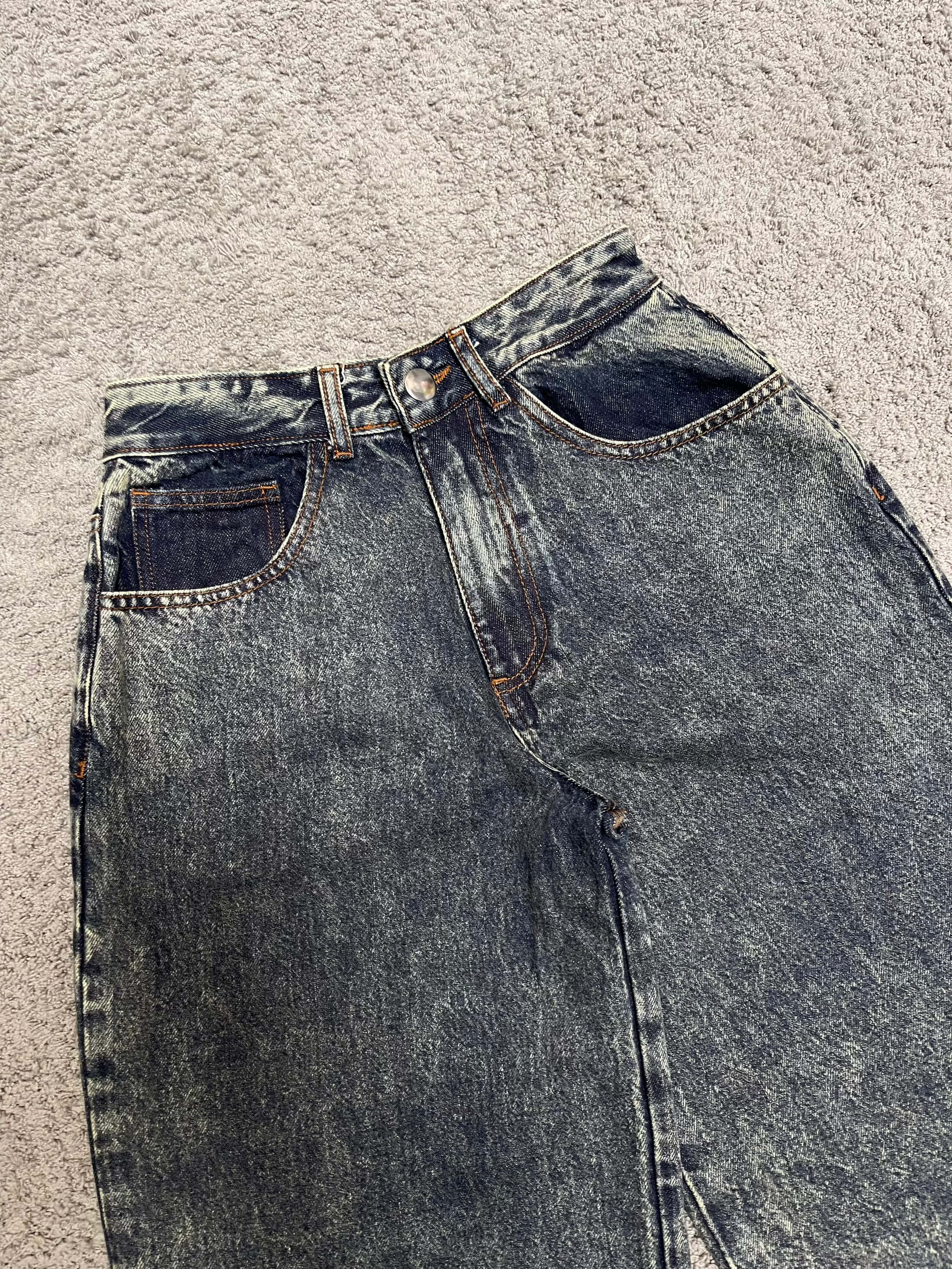 Pretty Little Thing Baggy Jeans (26")