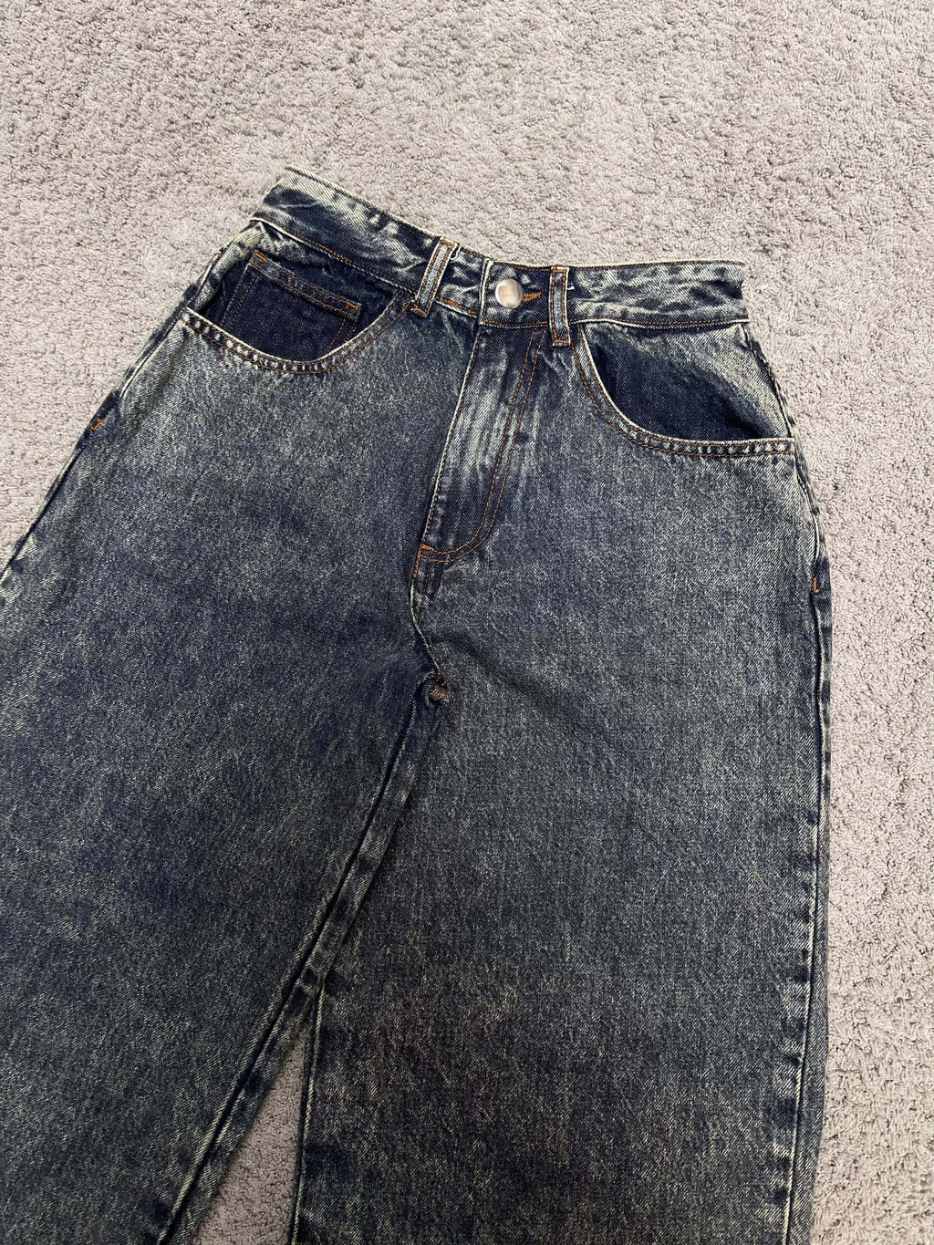 Pretty Little Thing Baggy Jeans (26")