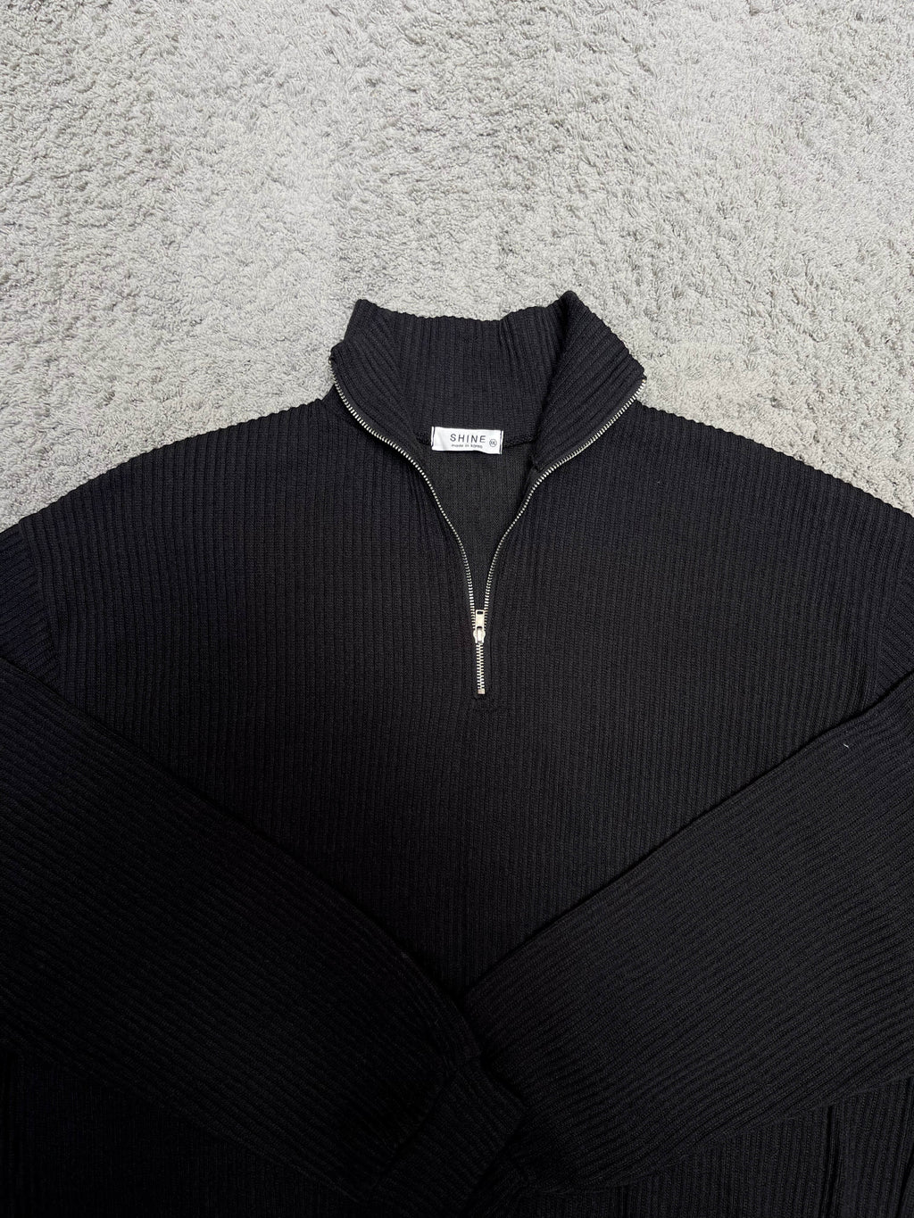 Shine Black Quarter Zipper (L)