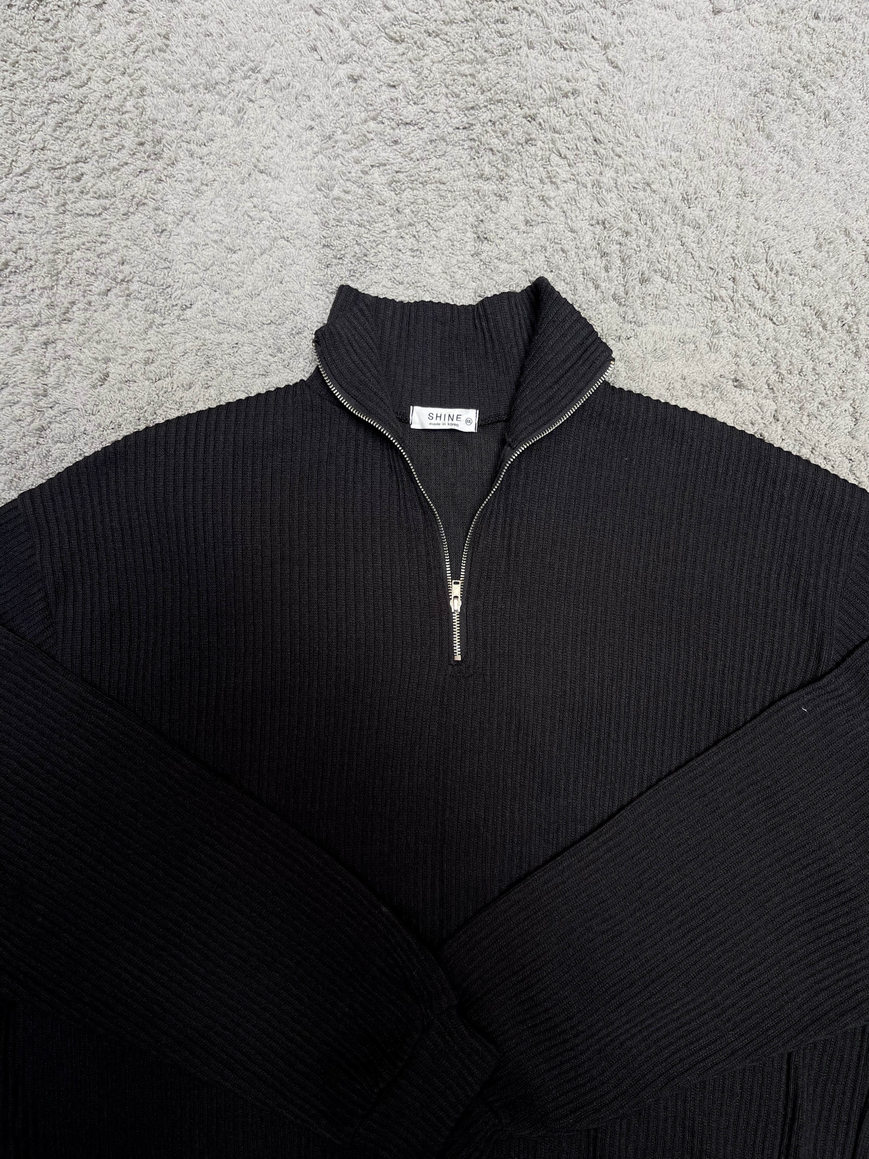 Shine Black Quarter Zipper (L)