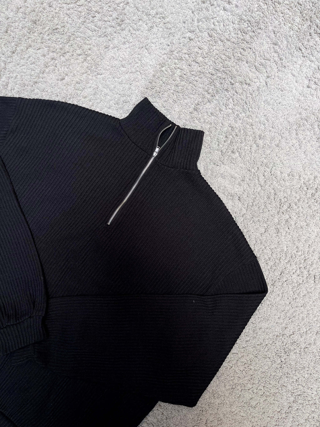 Shine Black Quarter Zipper (L)