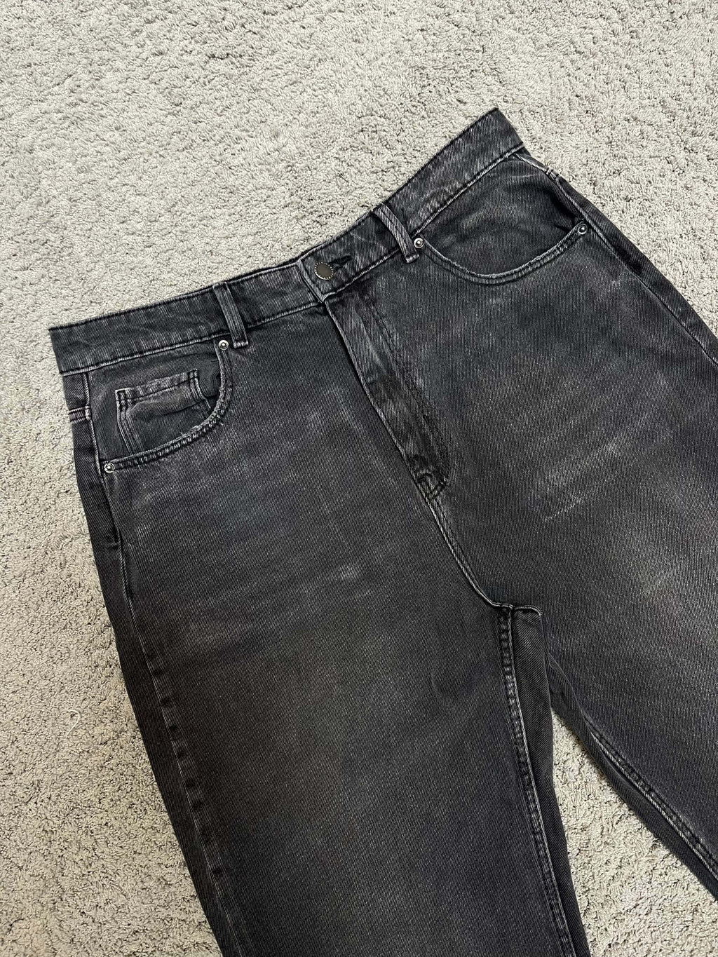 Sinsay Relaxed Fit Jeans (32″)