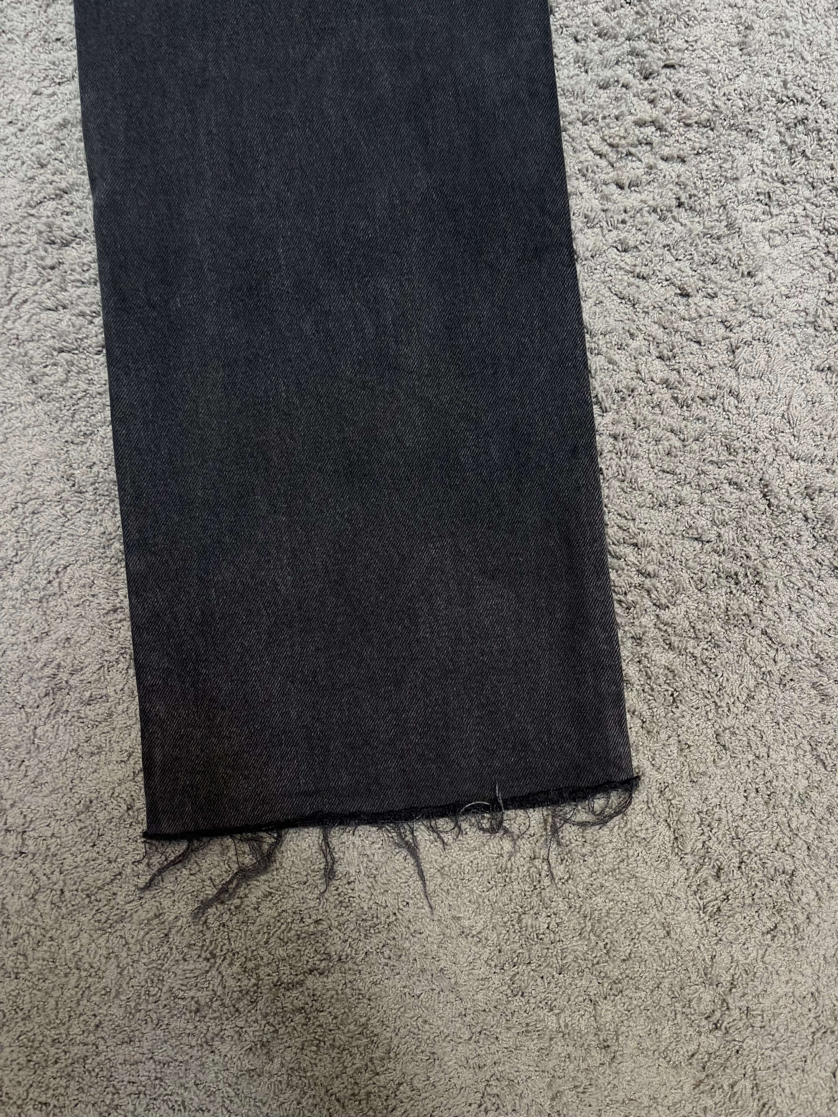 Sinsay Relaxed Fit Jeans (32″)