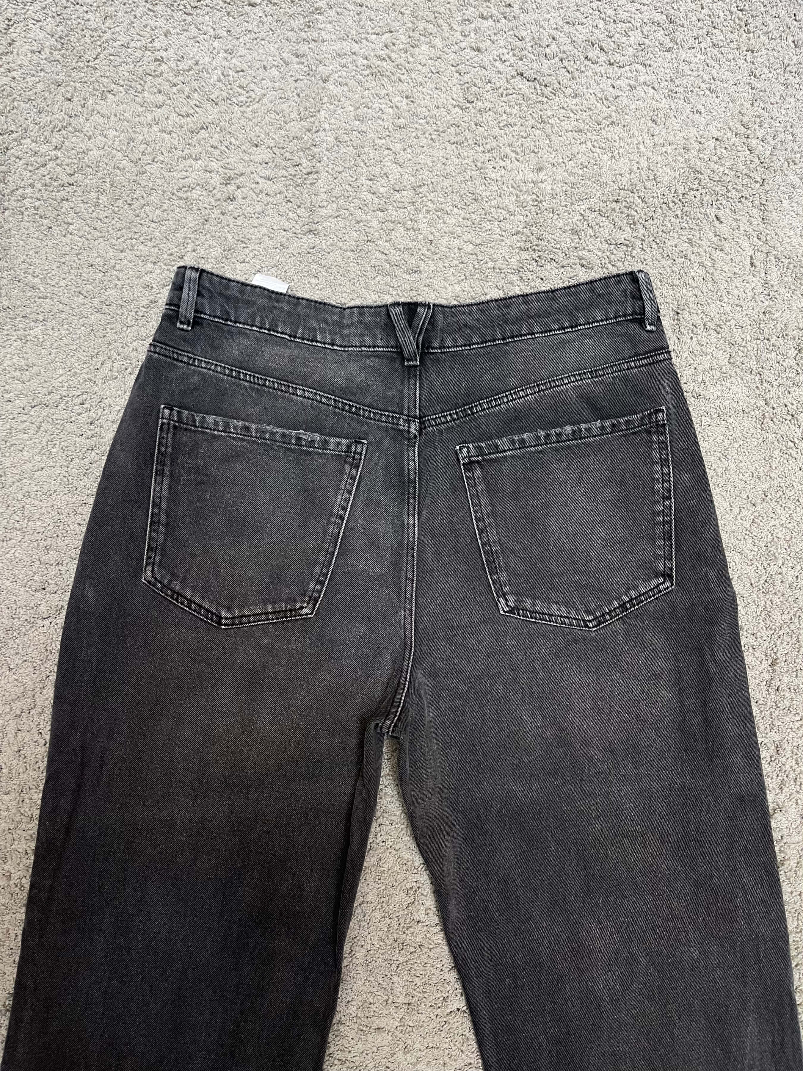 Sinsay Relaxed Fit Jeans (32″)