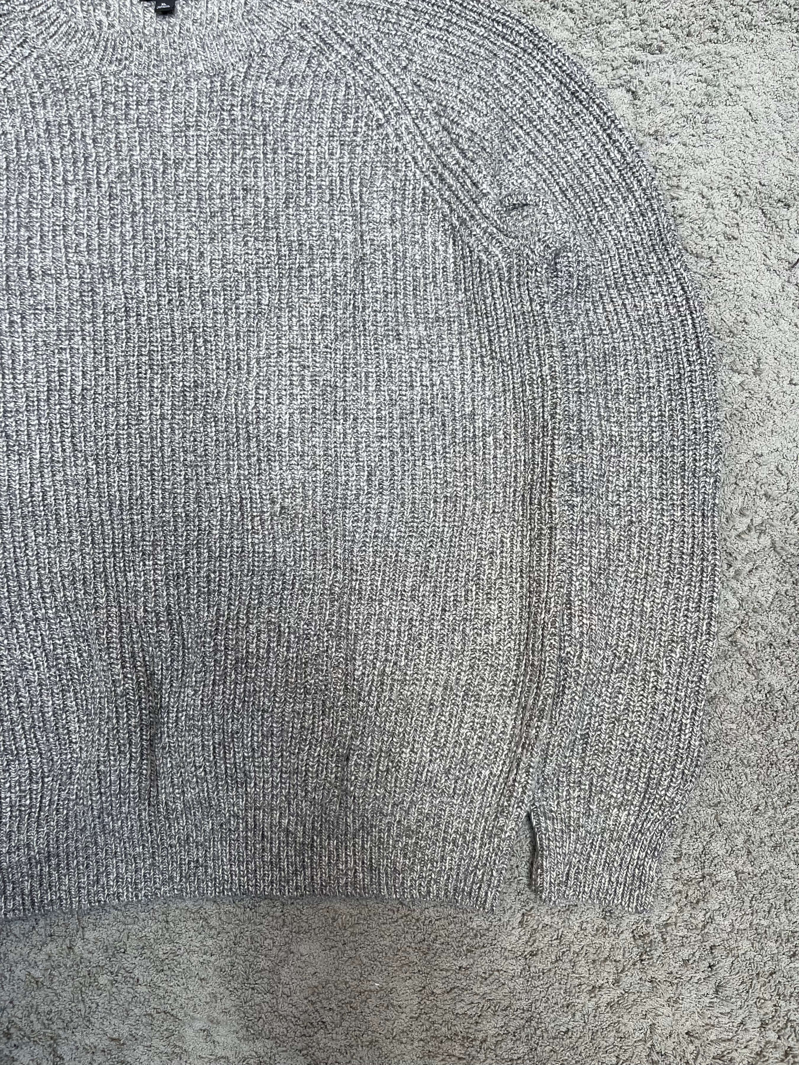 Uniqlo - Knitted Gray Sweater (L)
